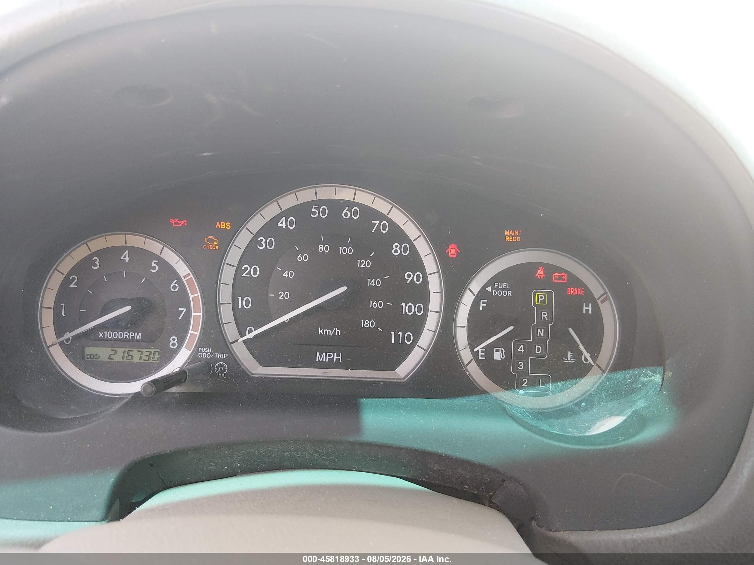 2004 Toyota Sienna Le White vin: 5TDZA23C64S149554