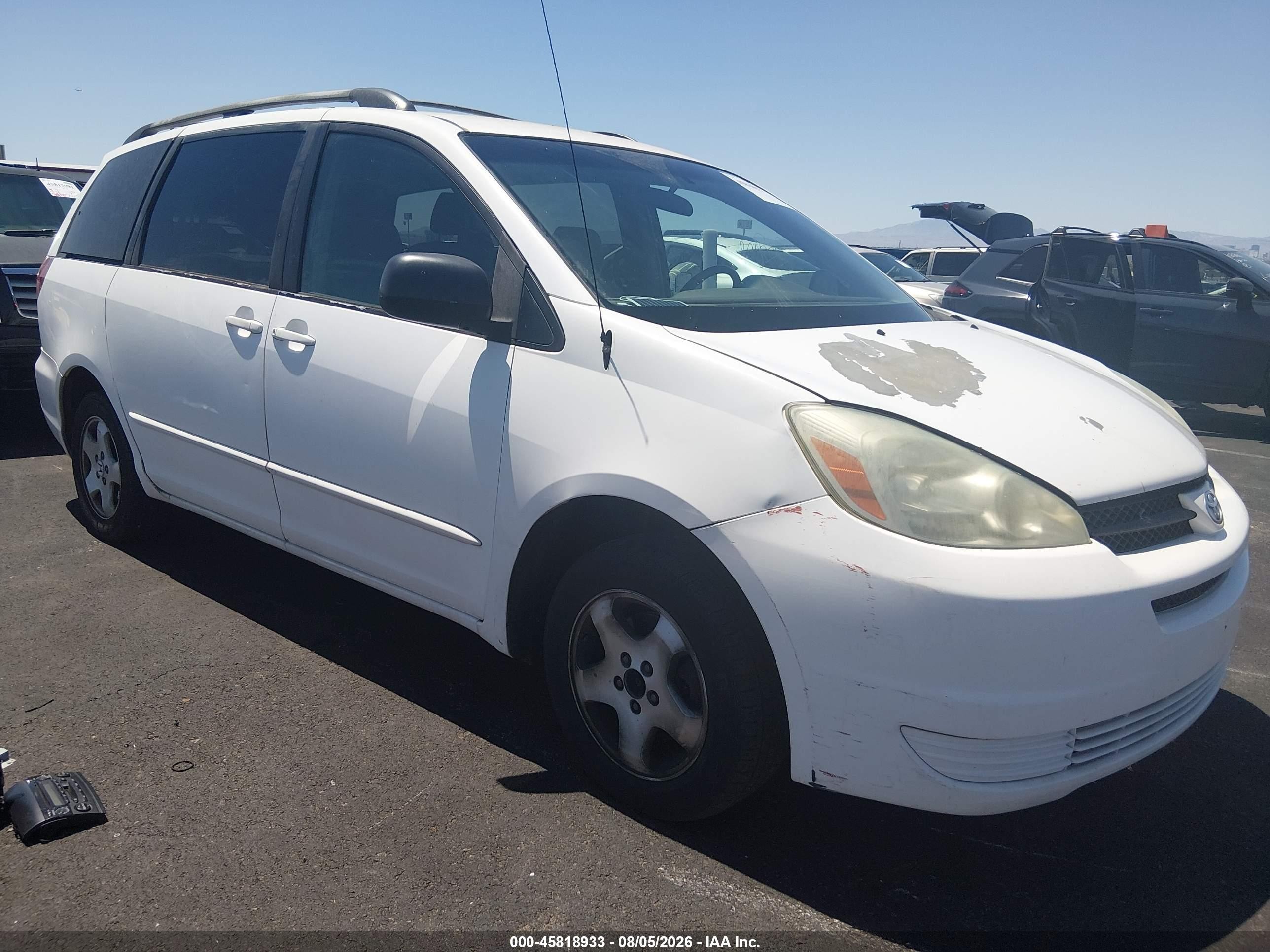 2004 Toyota Sienna Le White vin: 5TDZA23C64S149554