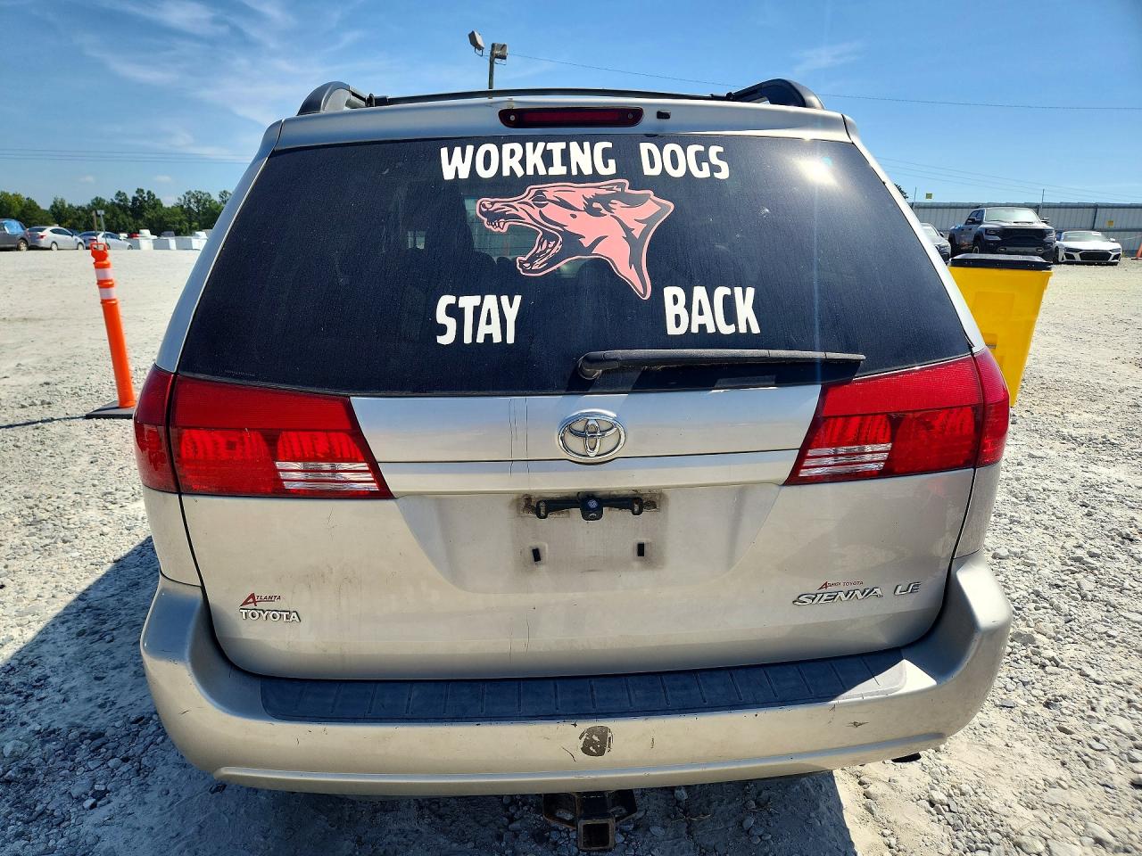 2004 Toyota Sienna Le 7 Passenger Beige vin: 5TDZA23C64S204455