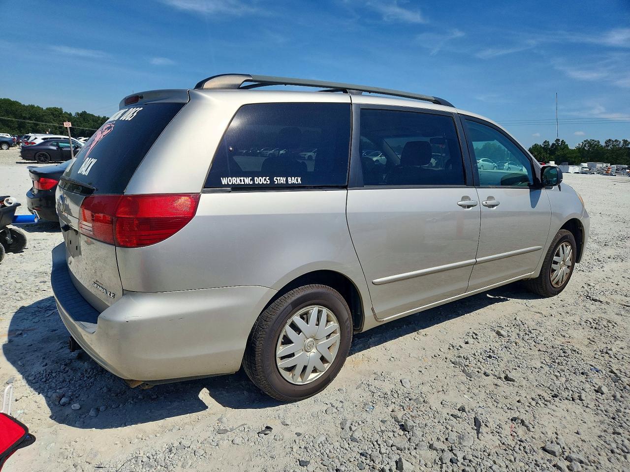 2004 Toyota Sienna Le 7 Passenger Beige vin: 5TDZA23C64S204455