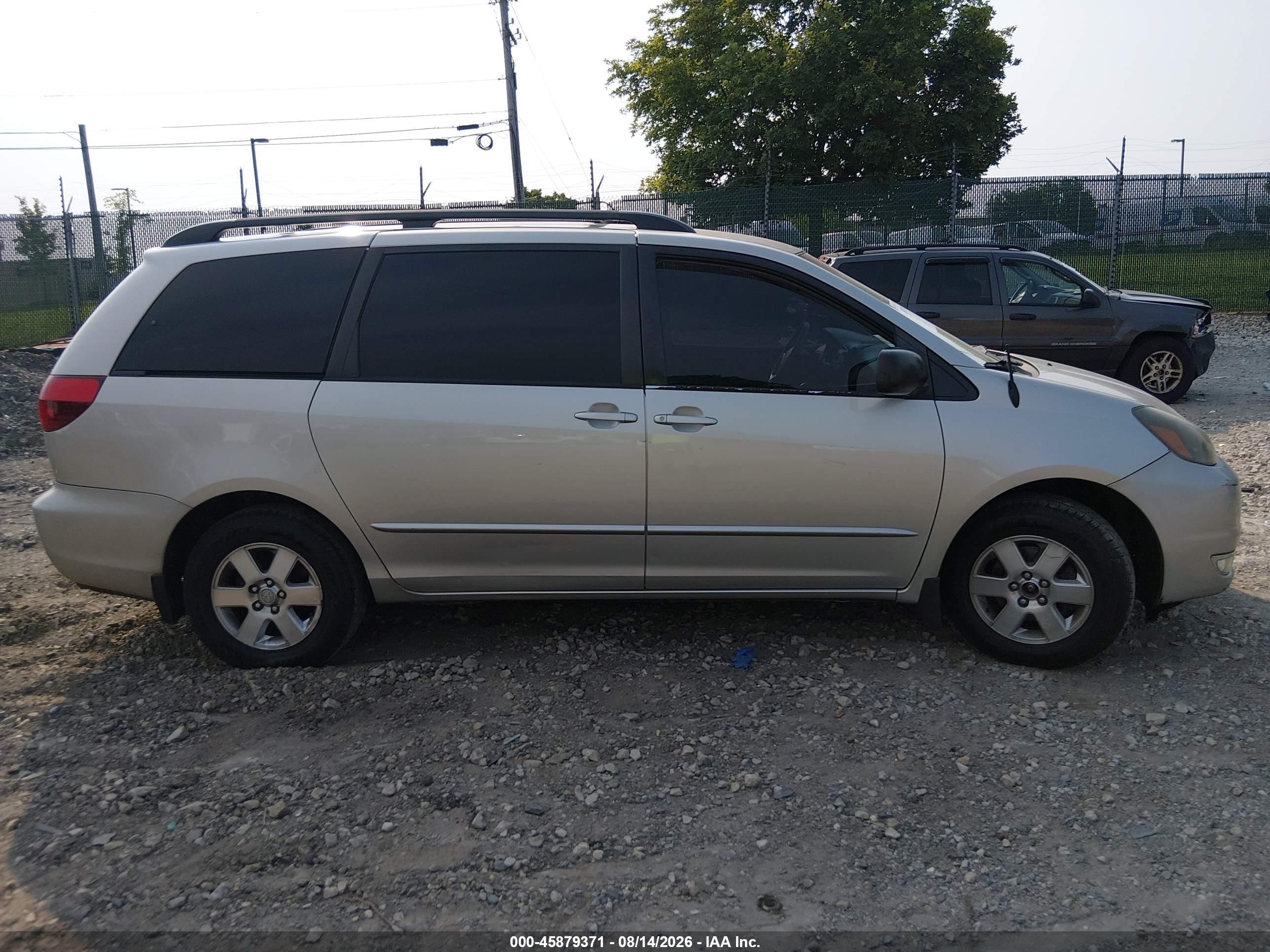 2004 Toyota Sienna Le Beige vin: 5TDZA23C64S216752