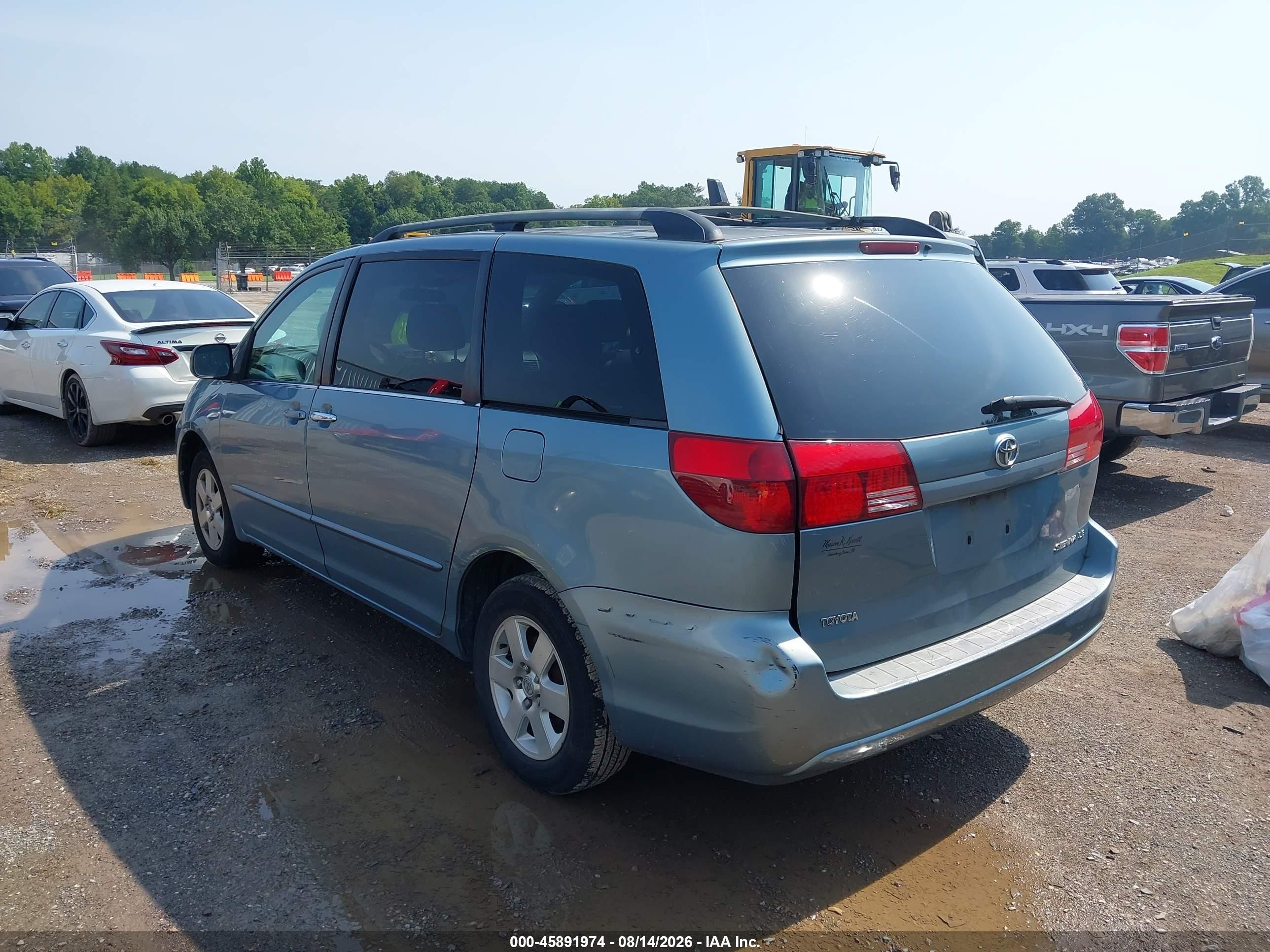 2004 Toyota Sienna Le Light Blue vin: 5TDZA23C64S220560