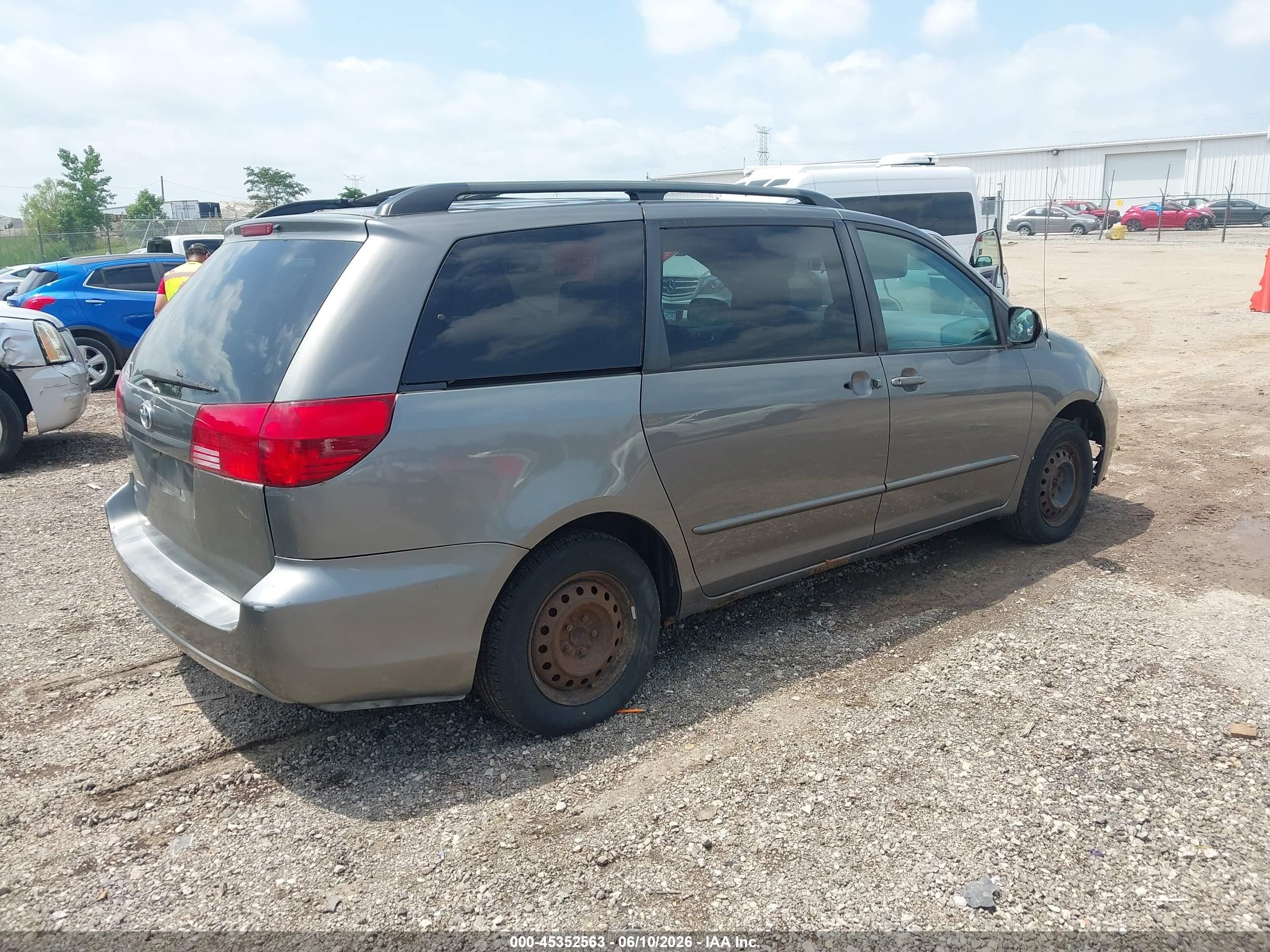 2005 Toyota Sienna Le Gray vin: 5TDZA23C65S282638