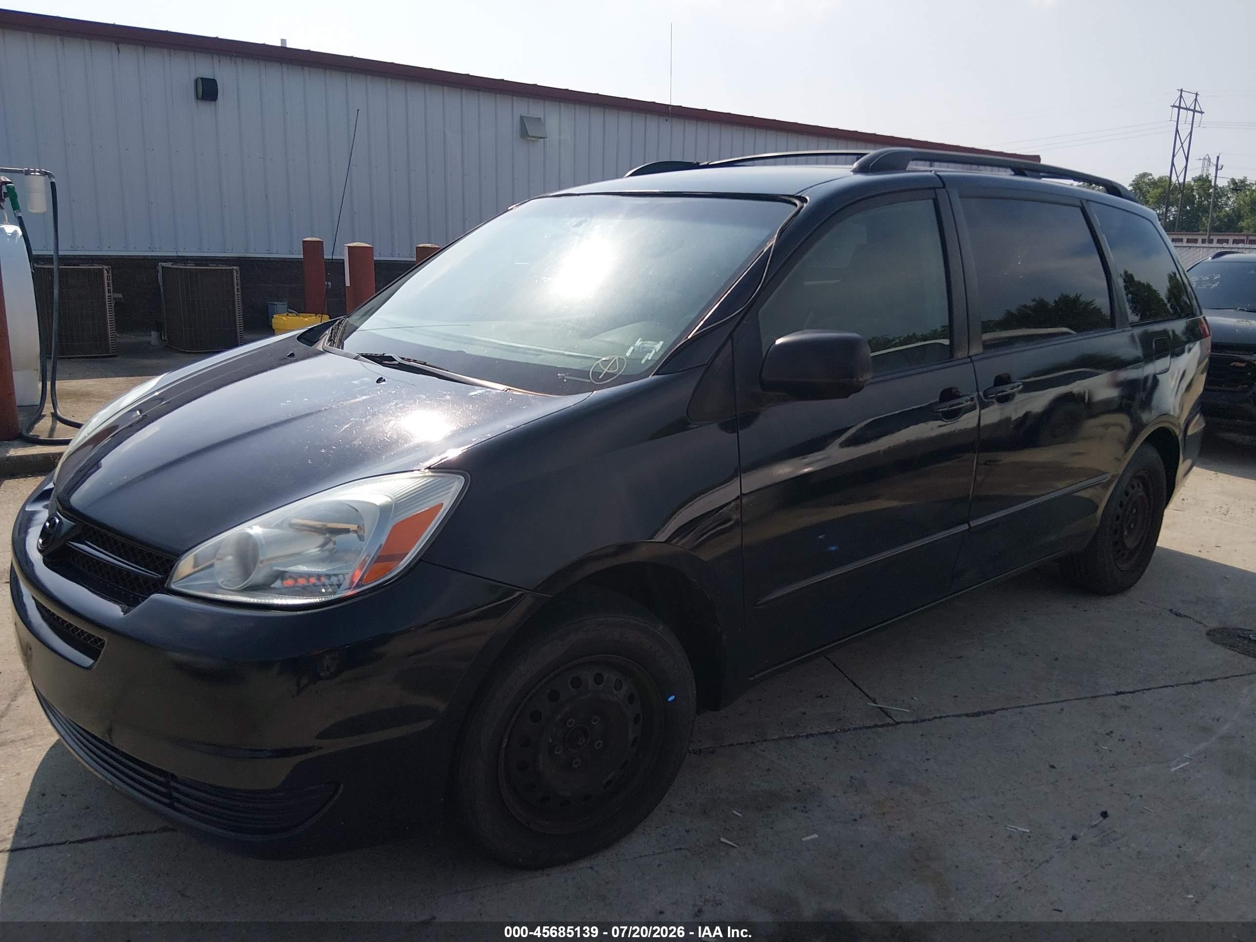 2005 Toyota Sienna Le Blue vin: 5TDZA23C65S290304