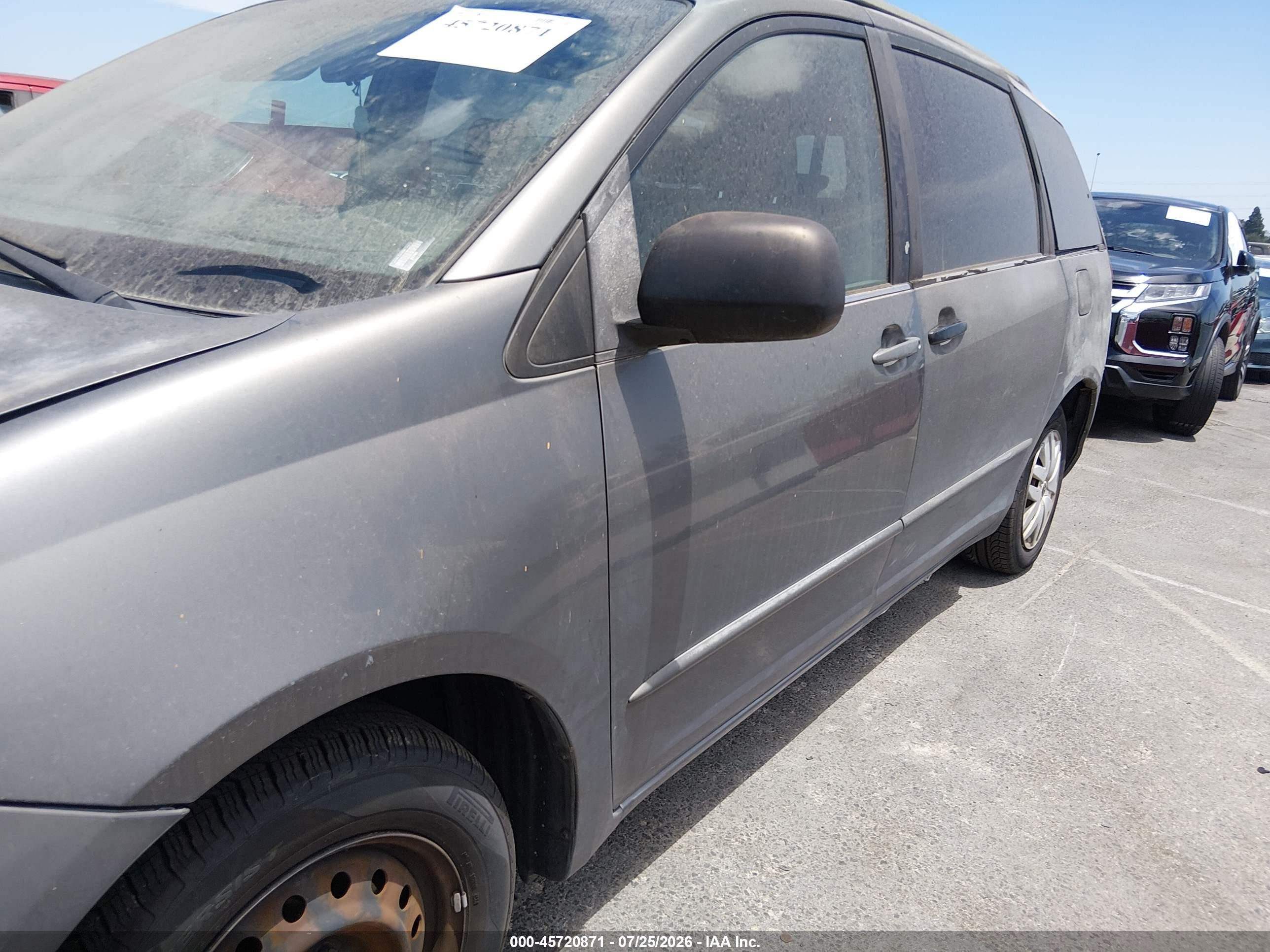 2005 Toyota Sienna Le Gray vin: 5TDZA23C65S295955