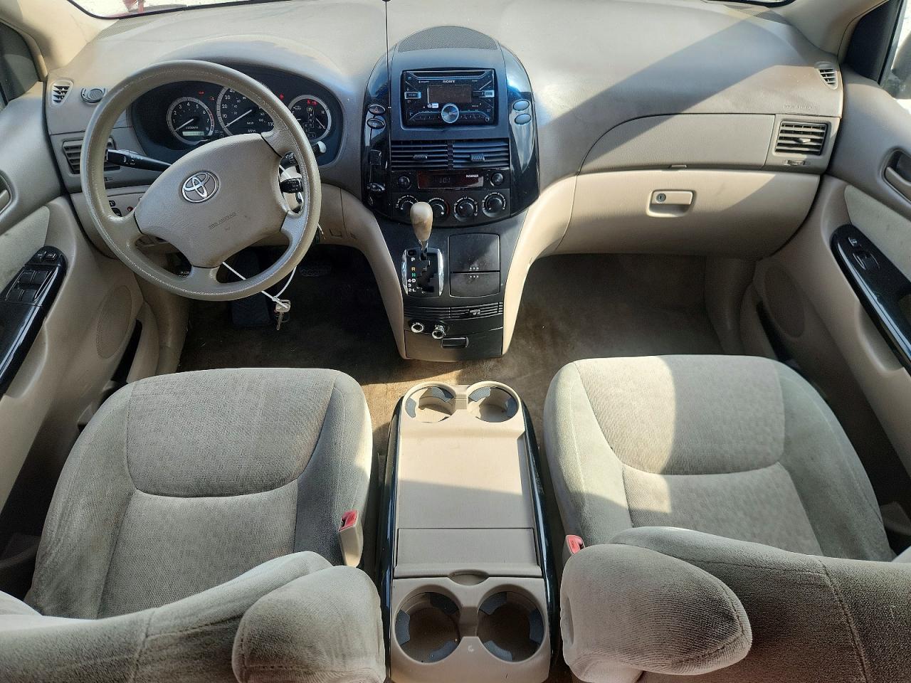 2005 Toyota Sienna Ce 7 Passenger Red vin: 5TDZA23C65S336472