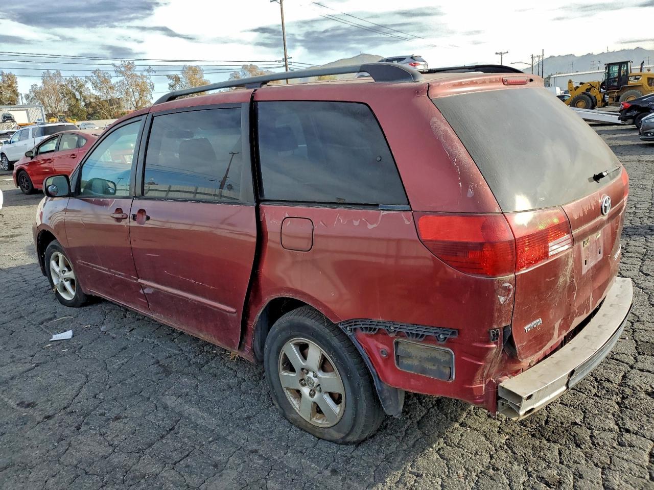 2005 Toyota Sienna Красный vin: 5TDZA23C65S355250