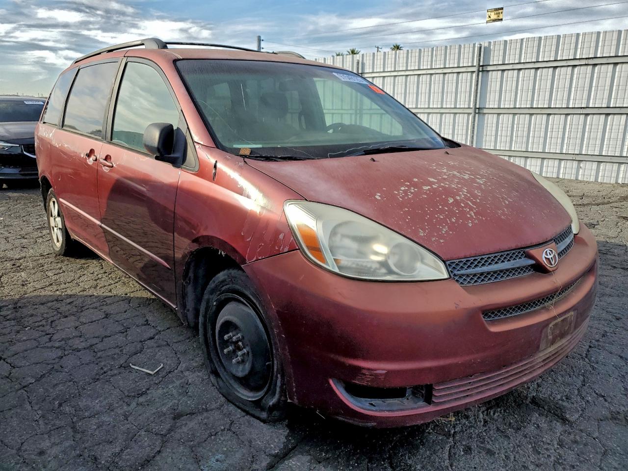 2005 Toyota Sienna Красный vin: 5TDZA23C65S355250