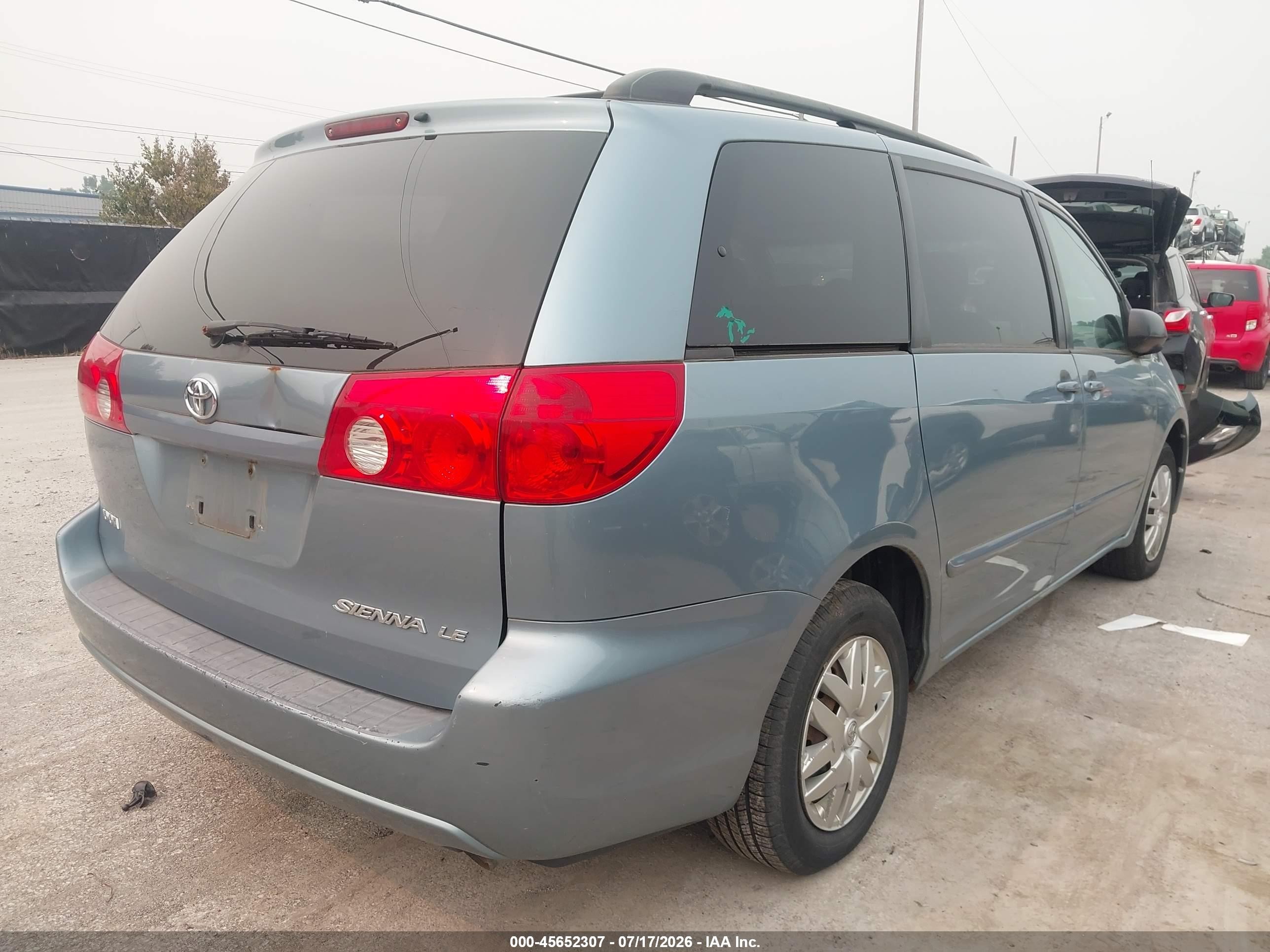 2006 Toyota Sienna Le Light Blue vin: 5TDZA23C66S414072