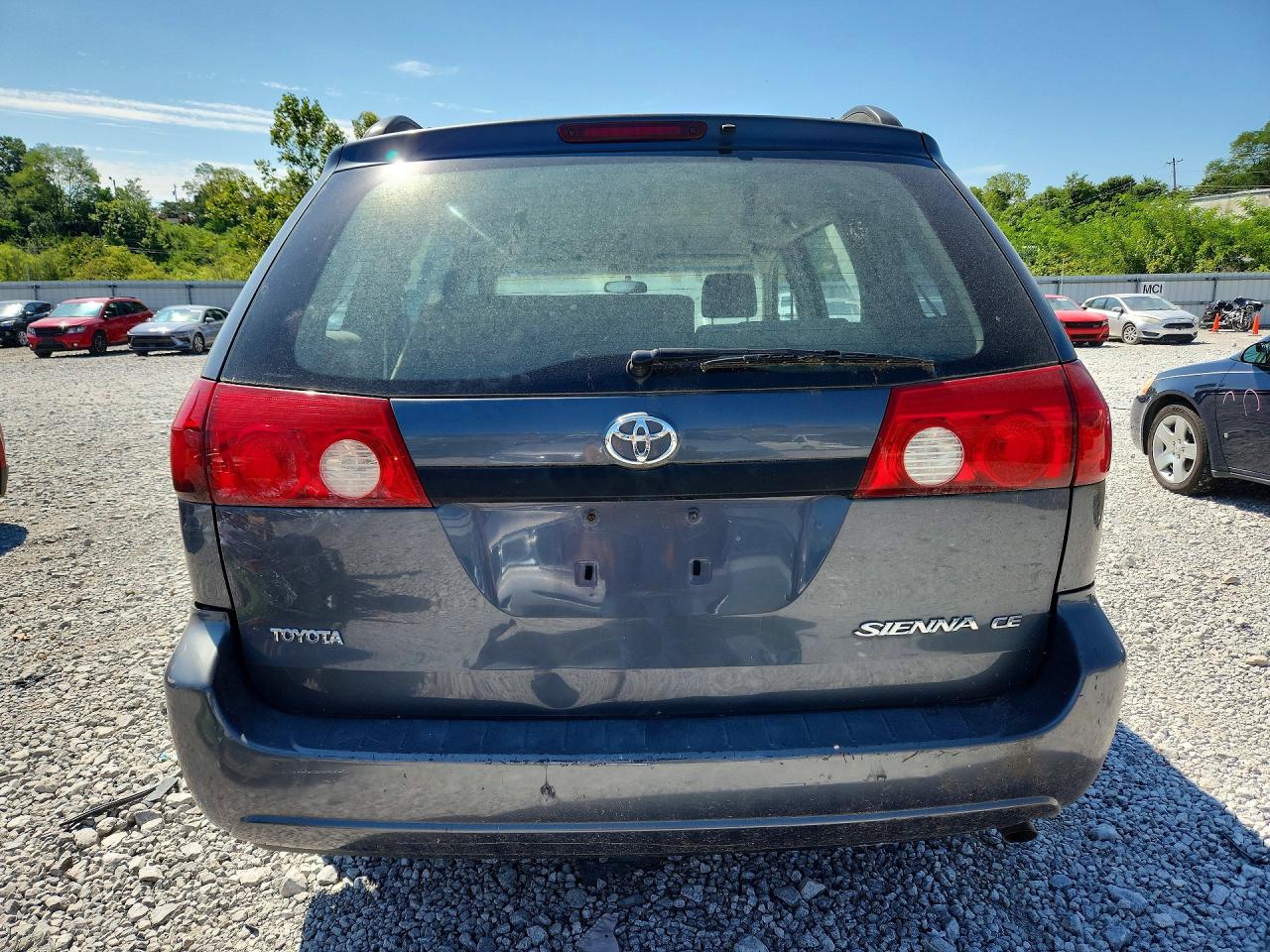 2006 Toyota Sienna Ce 7 Passenger Blue vin: 5TDZA23C66S420857