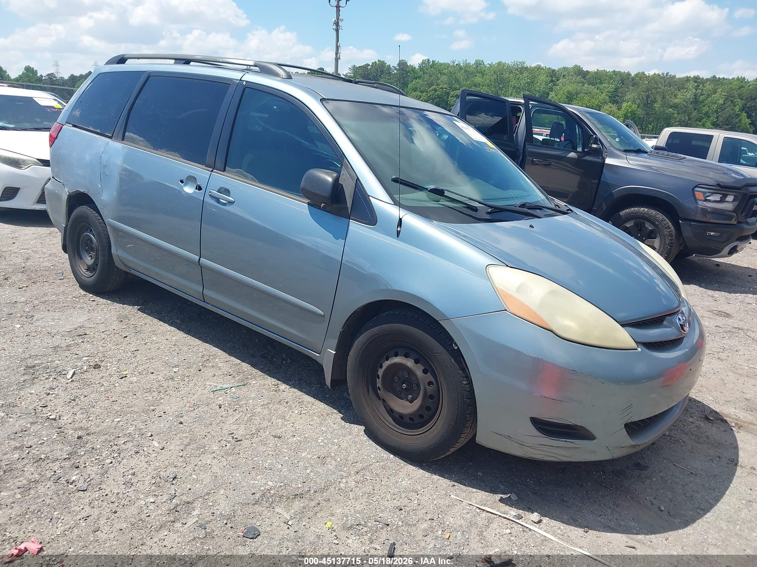 2006 Toyota Sienna Le Light Blue vin: 5TDZA23C66S481027