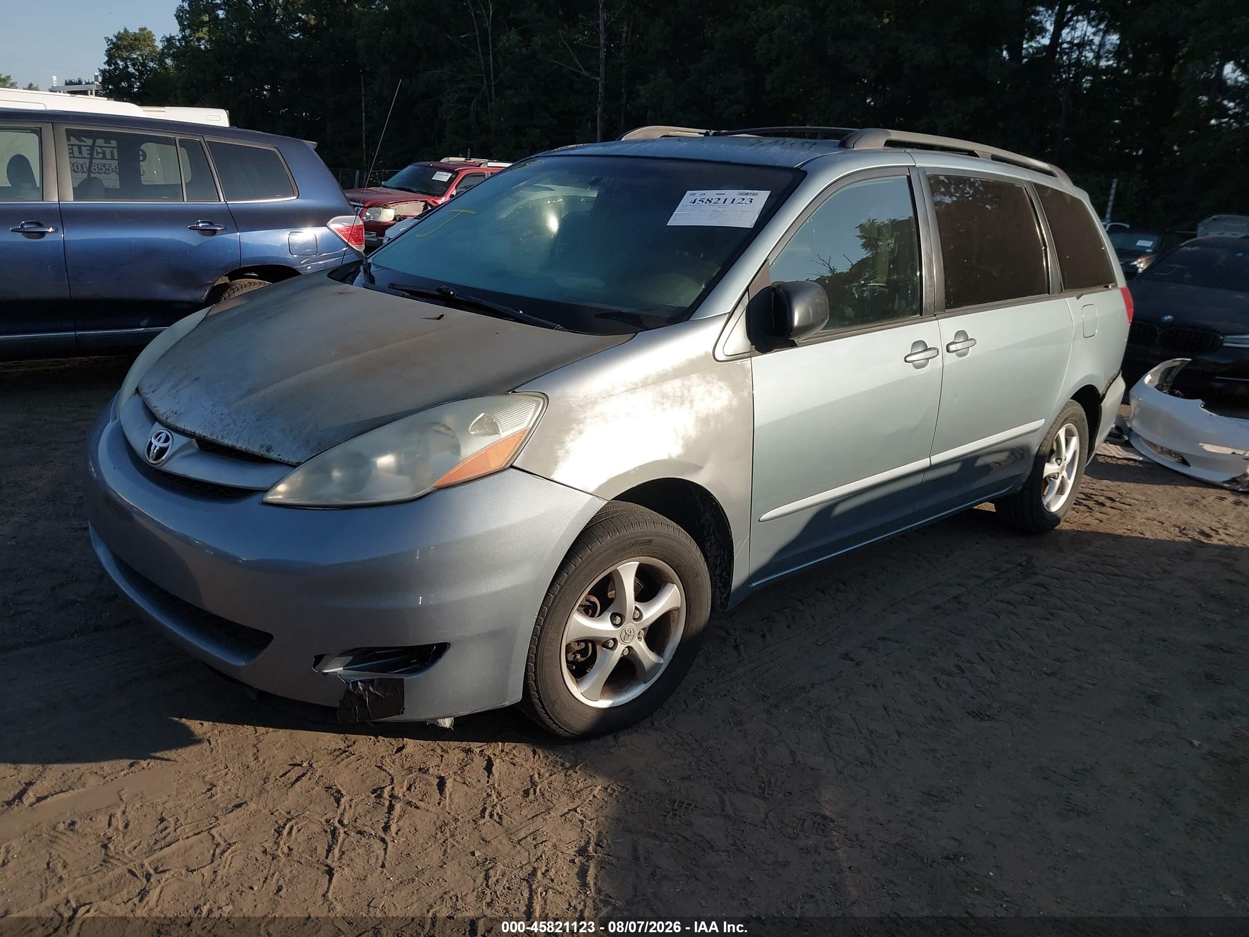2006 Toyota Sienna Le Light Blue vin: 5TDZA23C66S503866