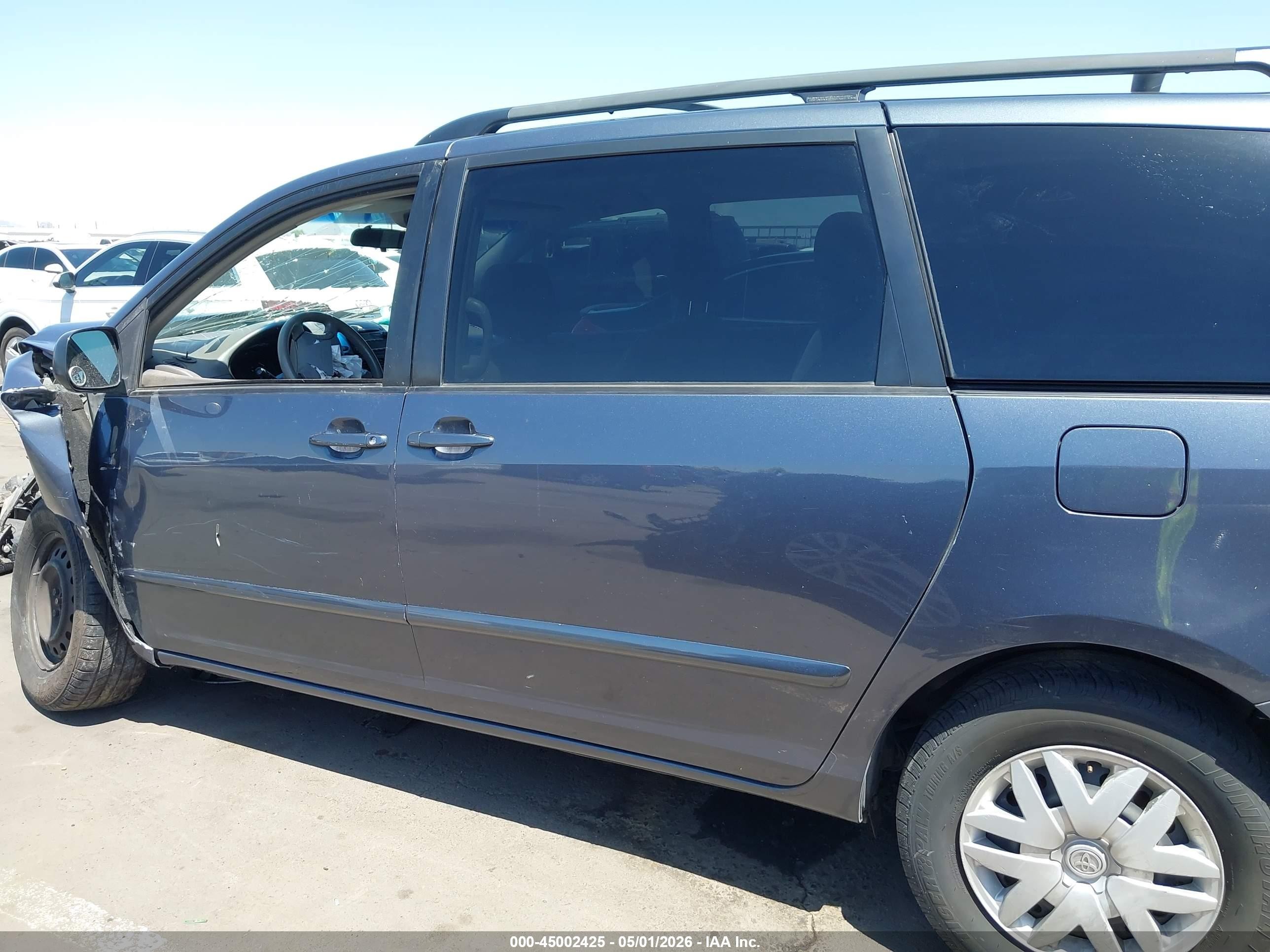 2006 Toyota Sienna Le Синий vin: 5TDZA23C66S510185
