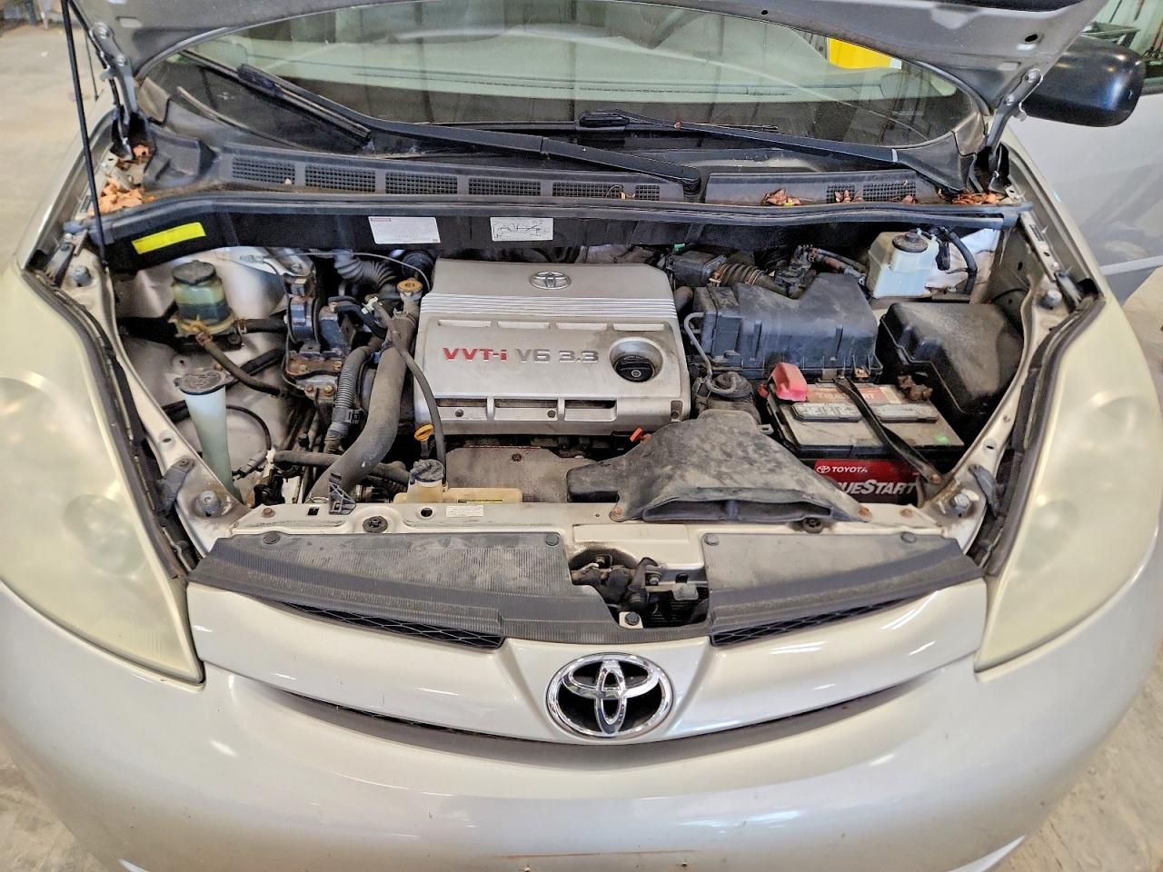 2006 Toyota Sienna Le 7 Passenger Silver vin: 5TDZA23C66S524331