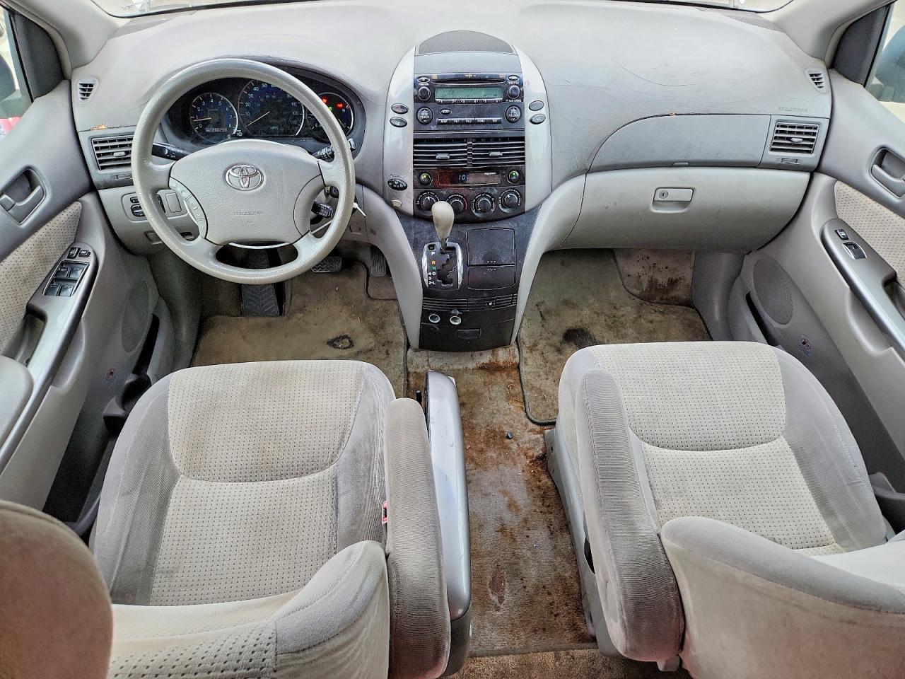 2006 Toyota Sienna Le 8 Passenger Silver vin: 5TDZA23C66S546801