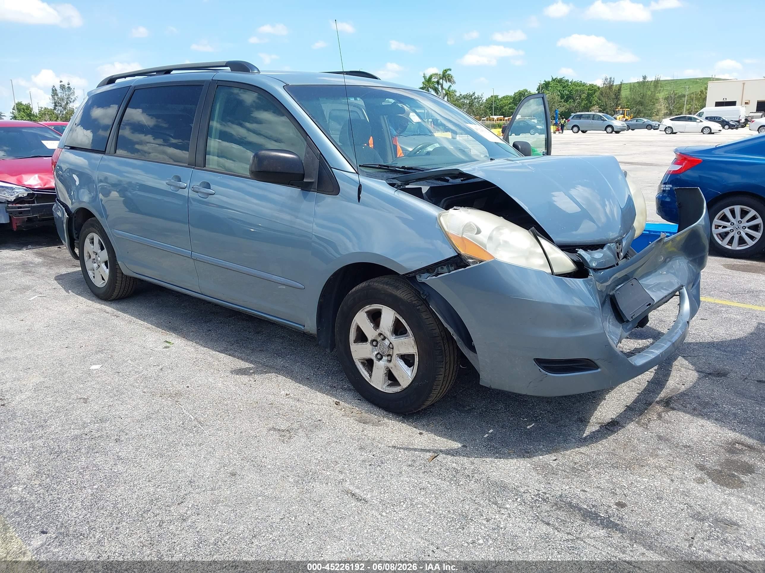 2006 Toyota Sienna Le Gray vin: 5TDZA23C66S553988