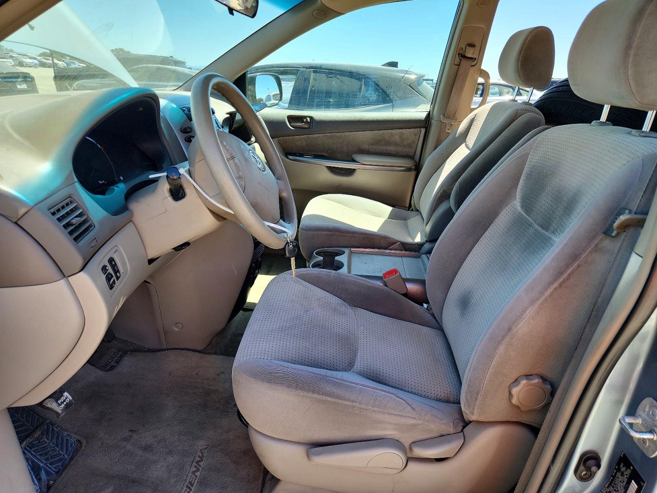 2006 Toyota Sienna Le 7 Passenger Blue vin: 5TDZA23C66S562920