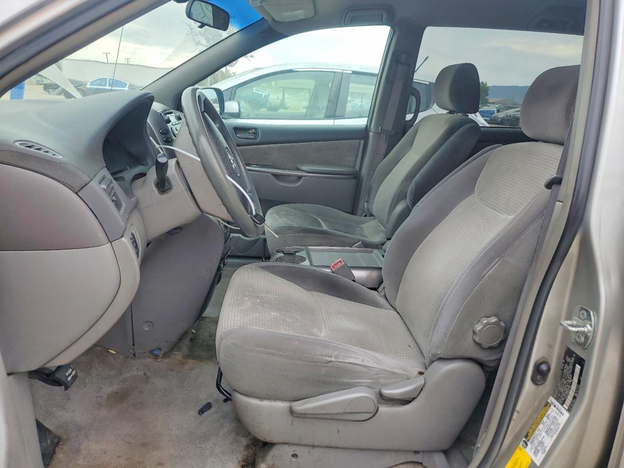 2006 Toyota Sienna Le 7 Passenger Gray vin: 5TDZA23C66S577059