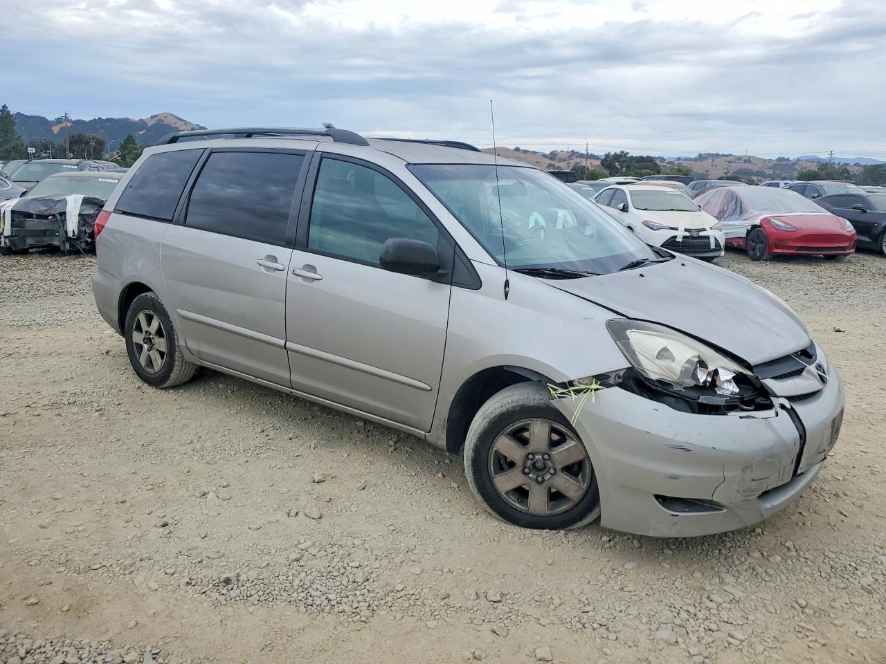 2006 Toyota Sienna Le 7 Passenger Gray vin: 5TDZA23C66S577059