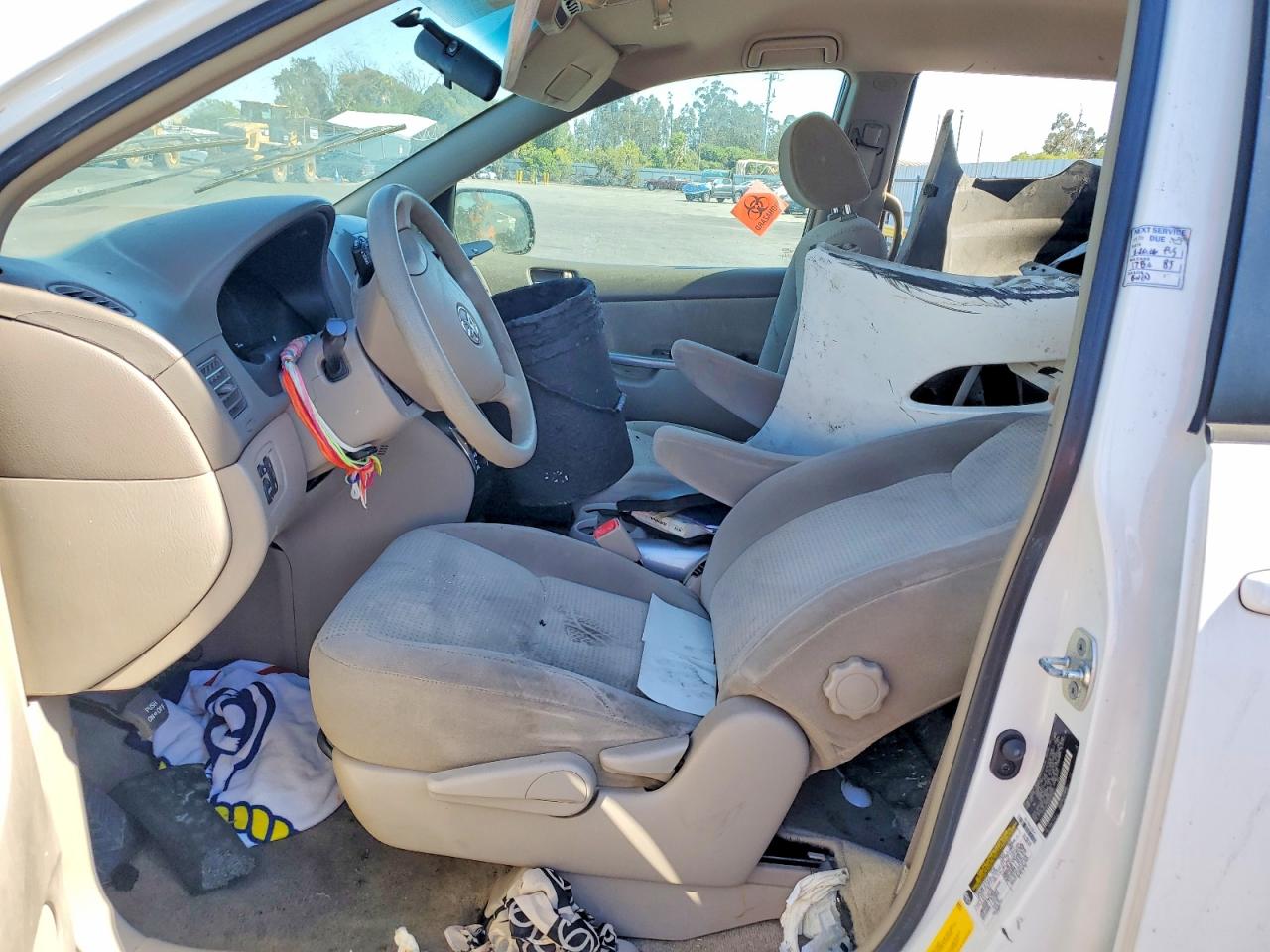 2006 Toyota Sienna Le 7 Passenger White vin: 5TDZA23C66S585307