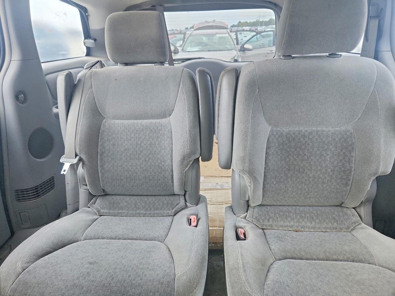 2004 Toyota Sienna Ce 7 Passenger Gray vin: 5TDZA23C74S015538