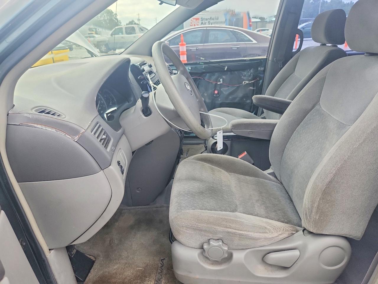 2004 Toyota Sienna Ce 7 Passenger Gray vin: 5TDZA23C74S015538