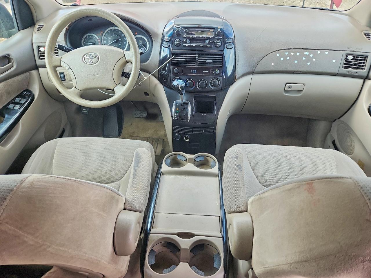 2004 Toyota Sienna Le 7 Passenger Maroon vin: 5TDZA23C74S055246