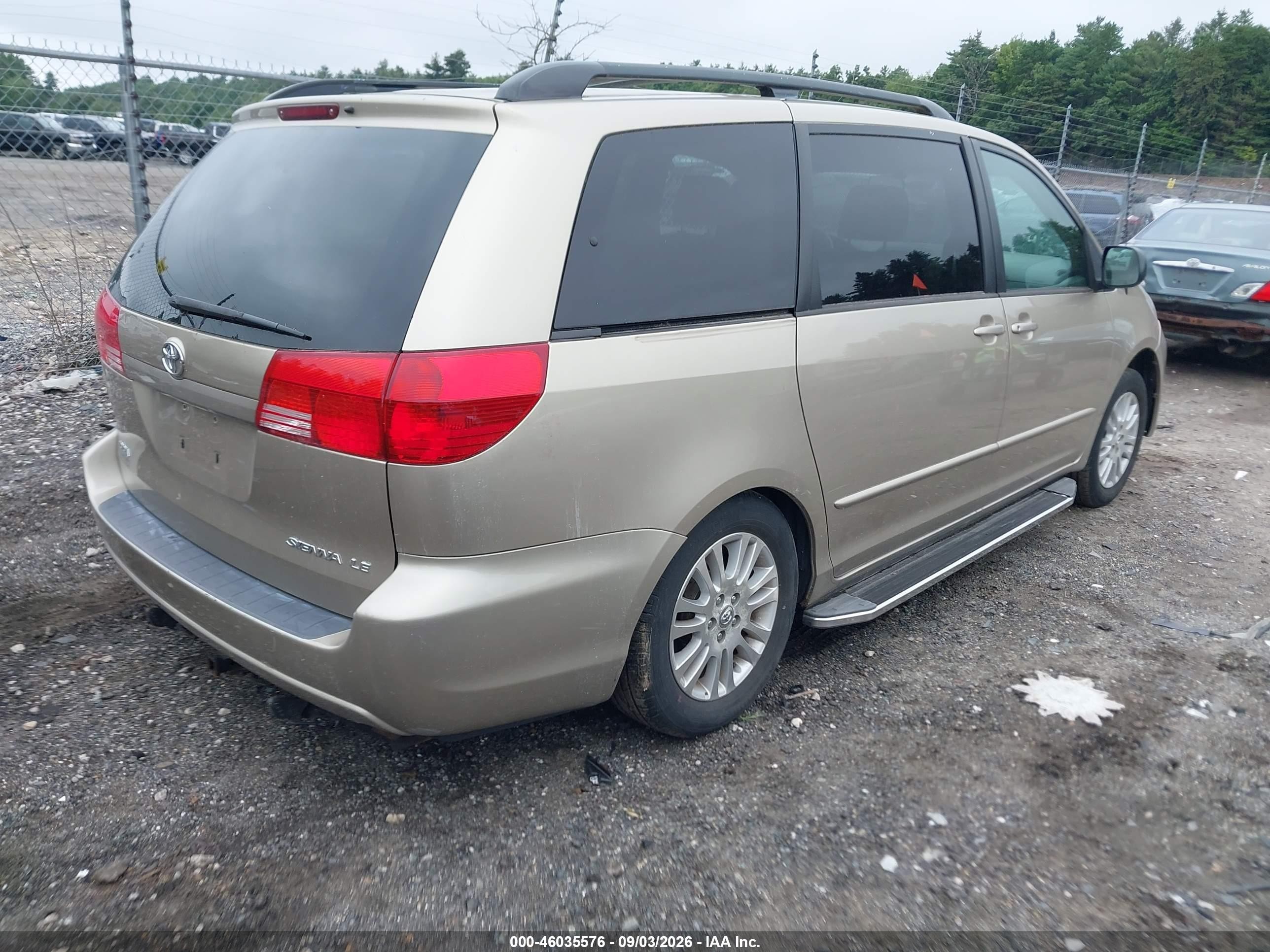 2004 Toyota Sienna Le Коричневый vin: 5TDZA23C74S068076