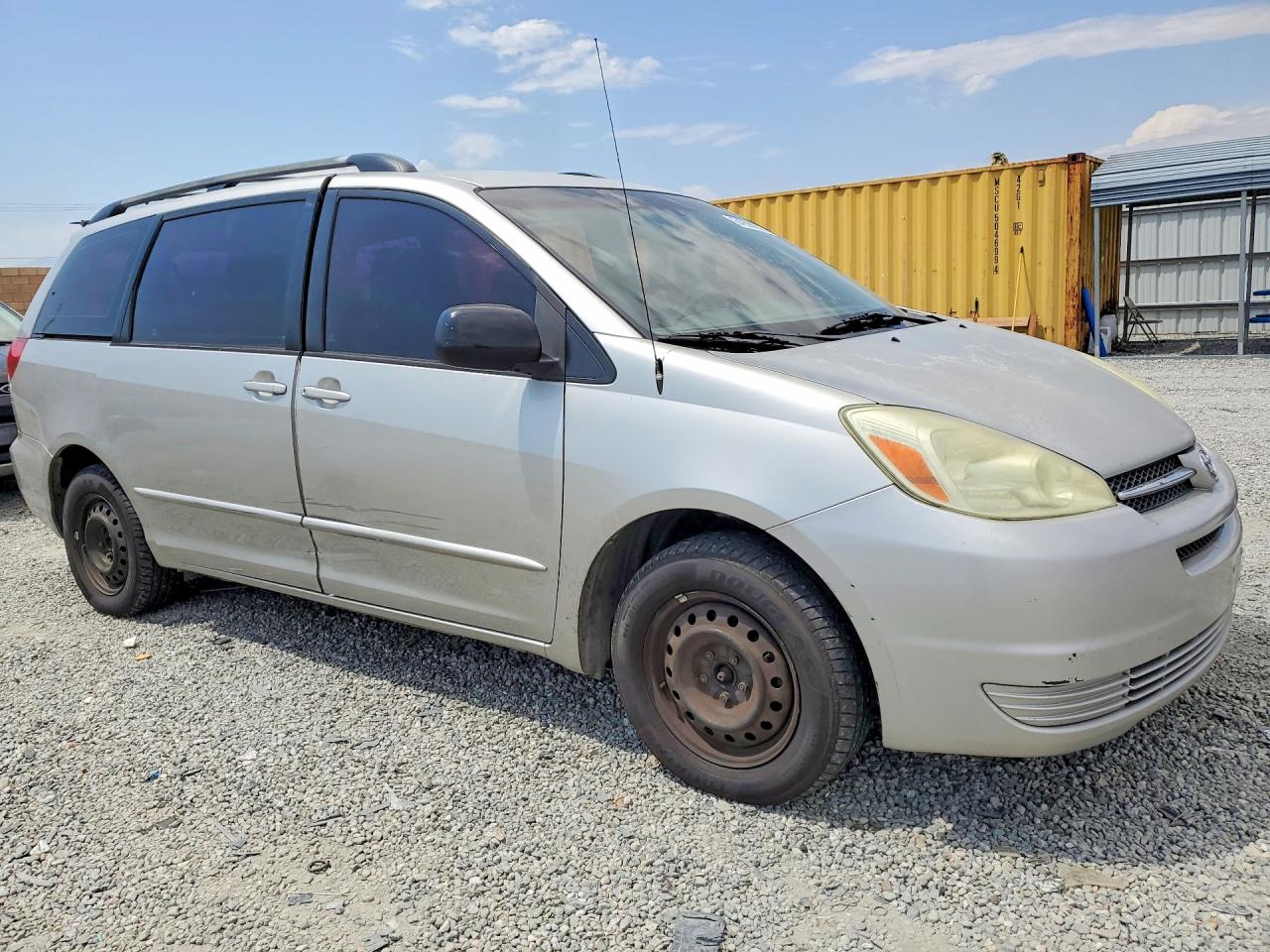 2004 Toyota Sienna Ce 8 Passenger Серебряный vin: 5TDZA23C74S077599