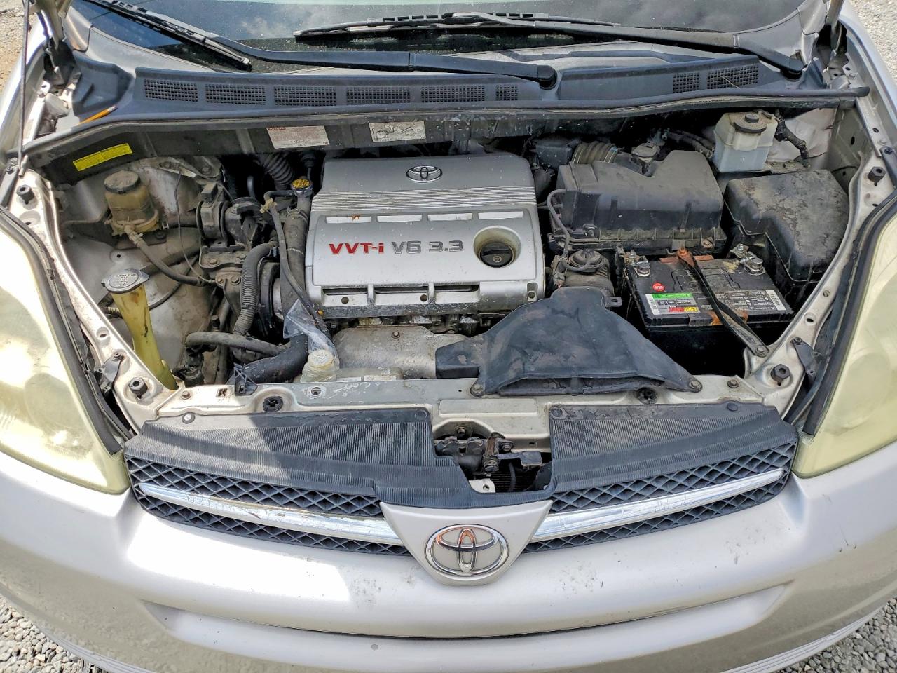 2004 Toyota Sienna Ce 8 Passenger Серебряный vin: 5TDZA23C74S077599
