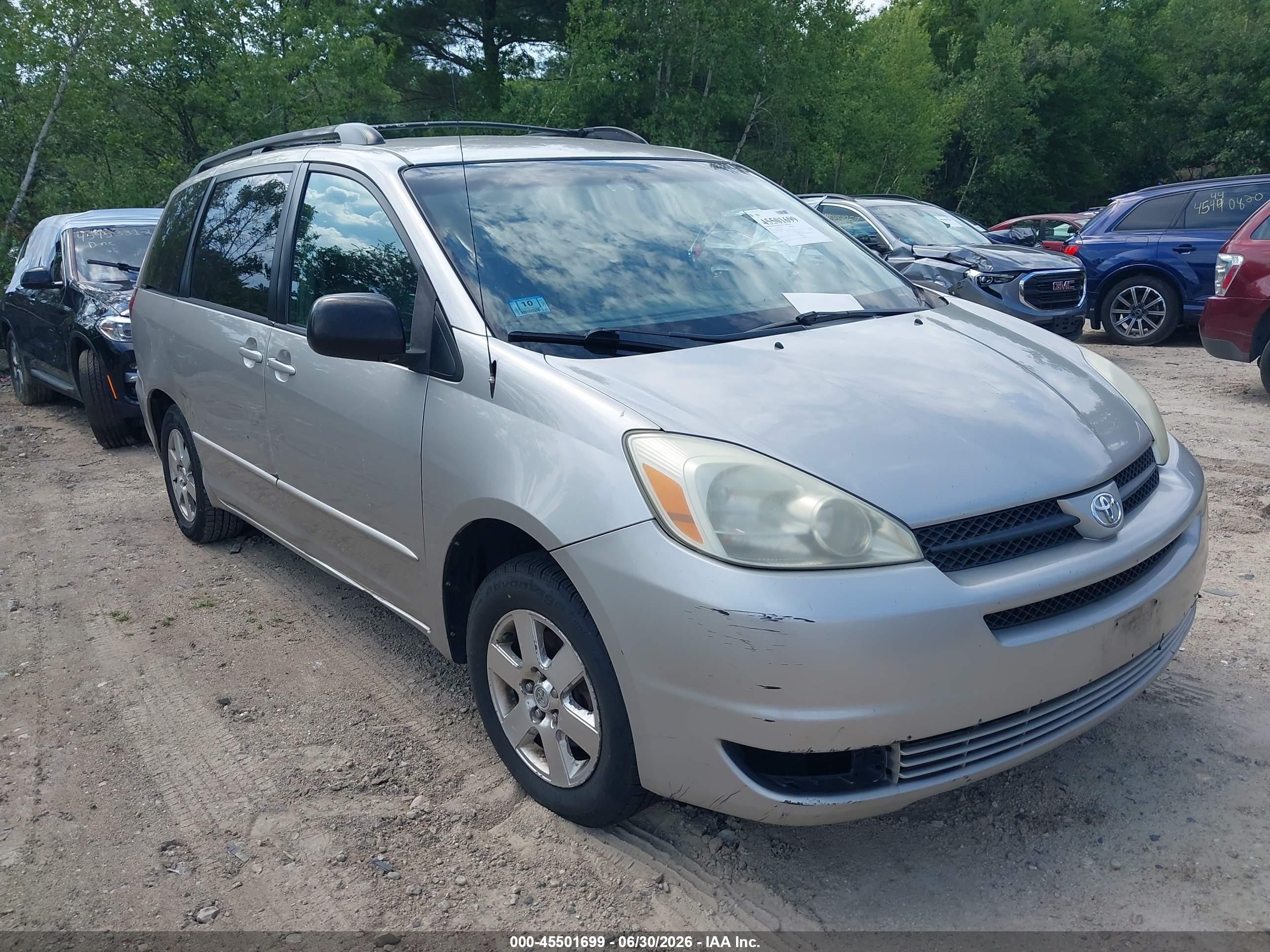 2004 Toyota Sienna Le Cream vin: 5TDZA23C74S179212