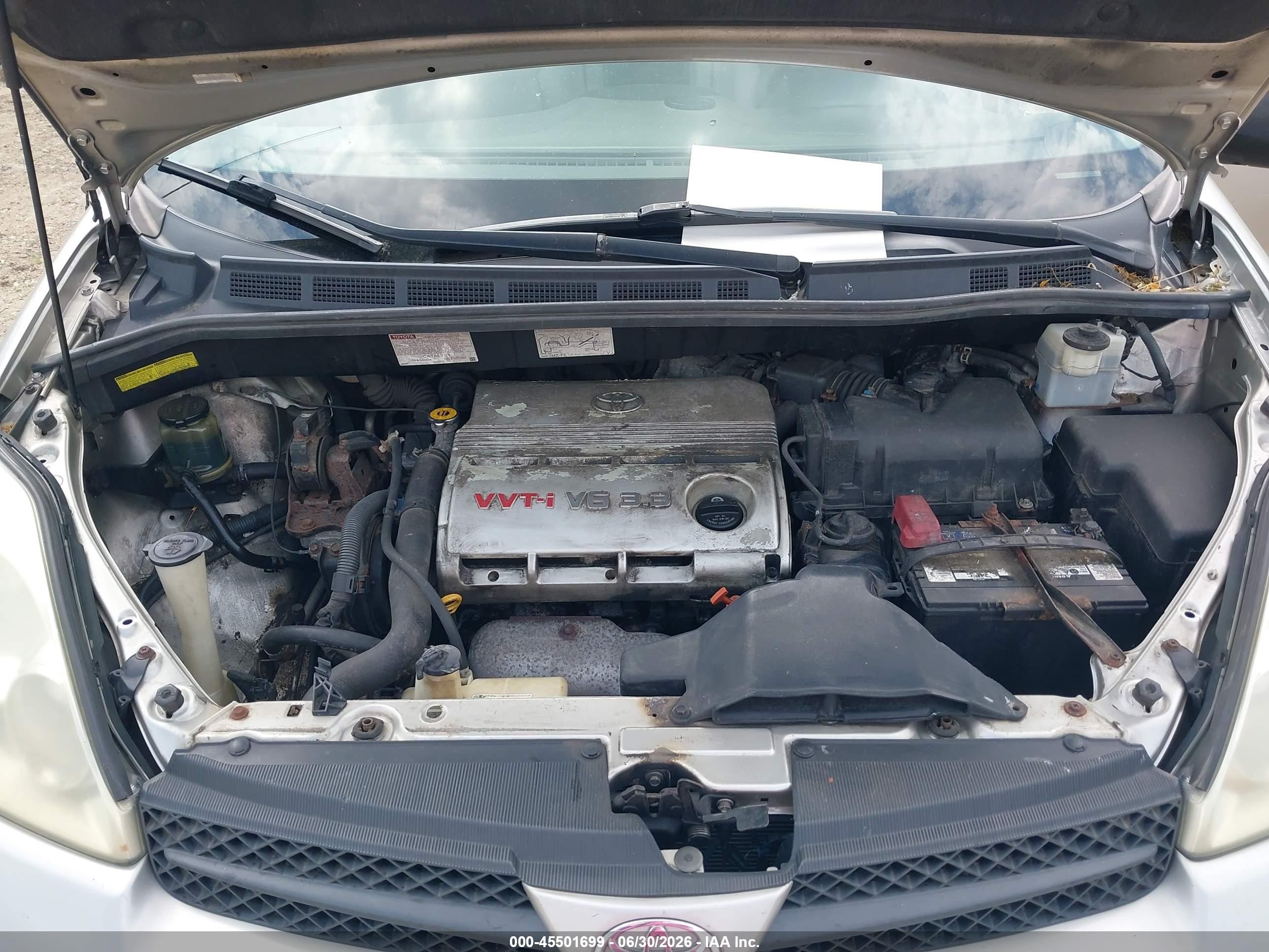 2004 Toyota Sienna Le Cream vin: 5TDZA23C74S179212