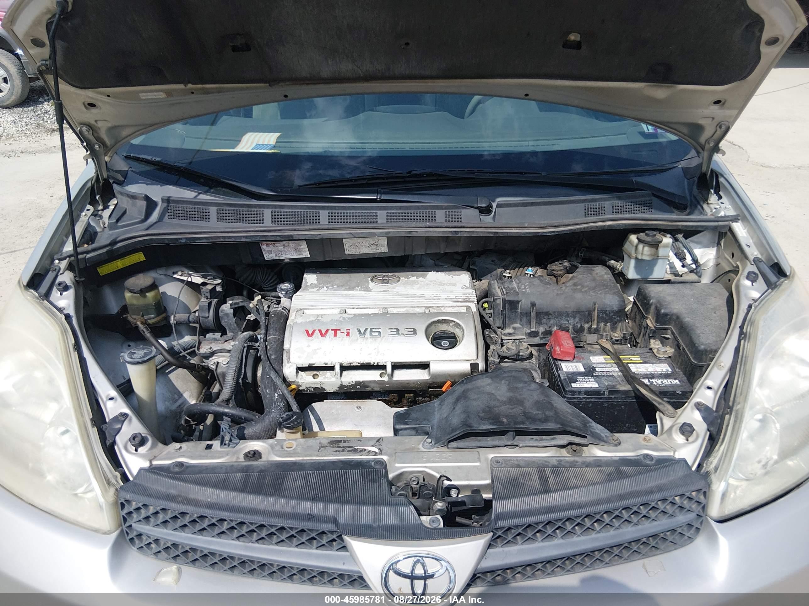 2004 Toyota Sienna Le Silver vin: 5TDZA23C74S201810