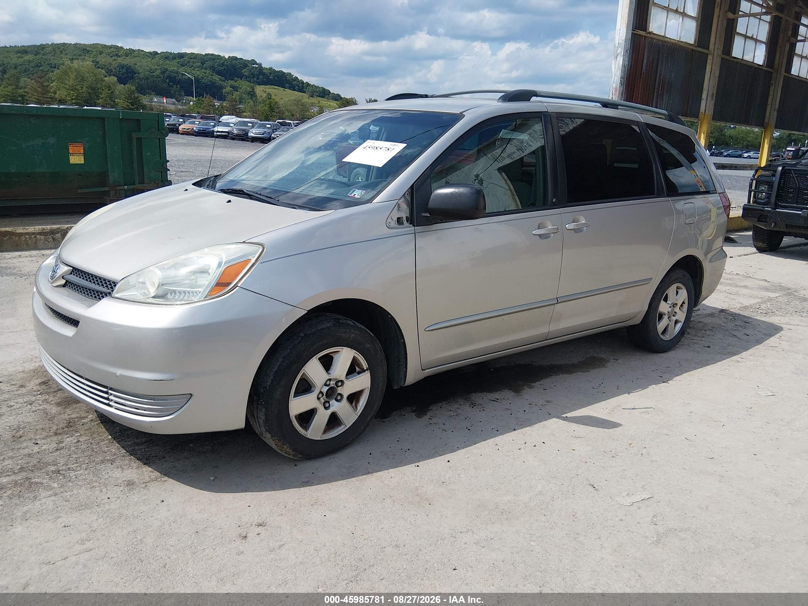 2004 Toyota Sienna Le Silver vin: 5TDZA23C74S201810