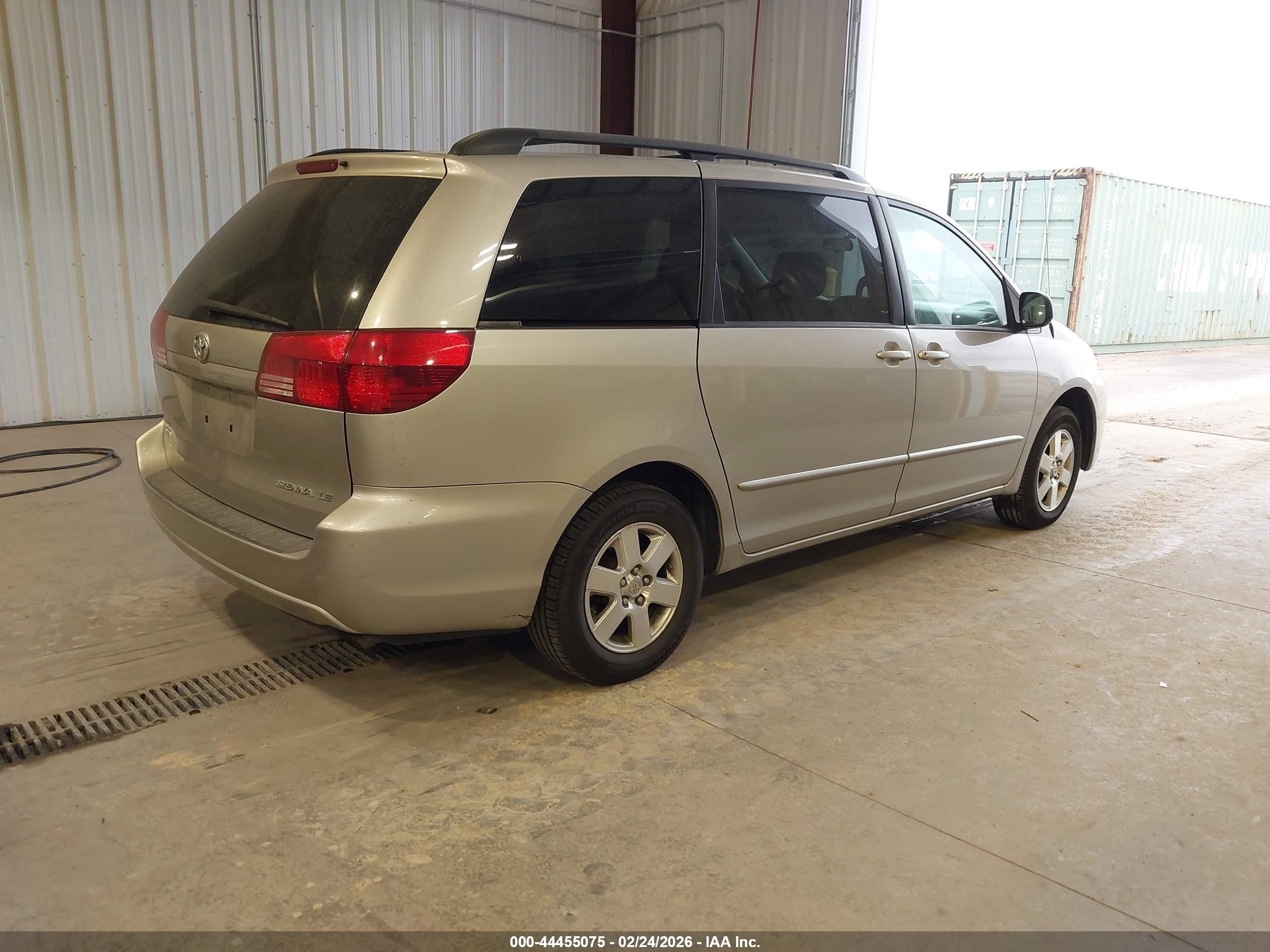 2005 Toyota Sienna Le Серебряный vin: 5TDZA23C75S265590