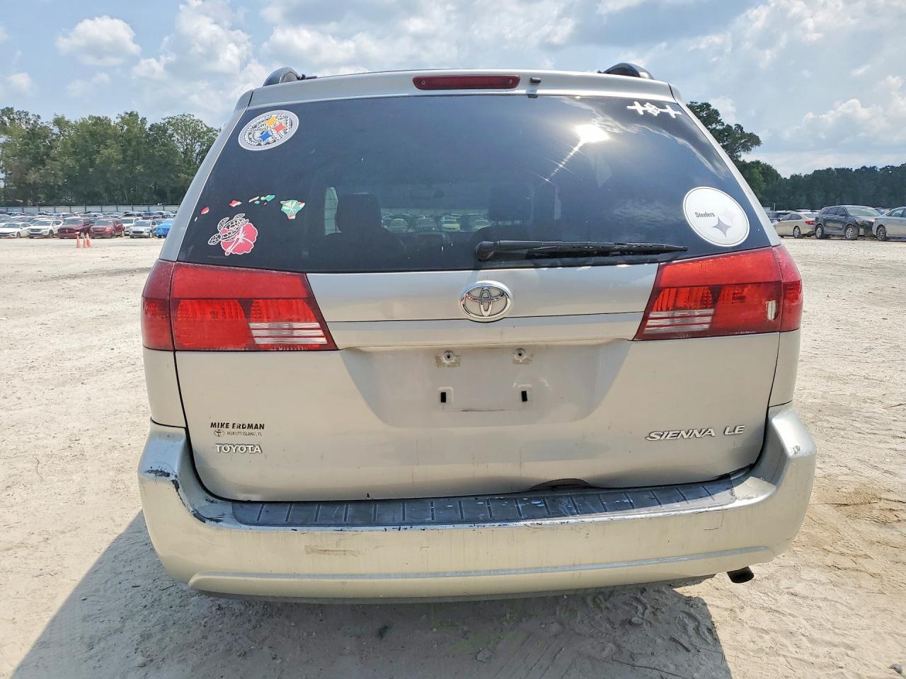 2005 Toyota Sienna Le 8 Passenger Silver vin: 5TDZA23C75S325044
