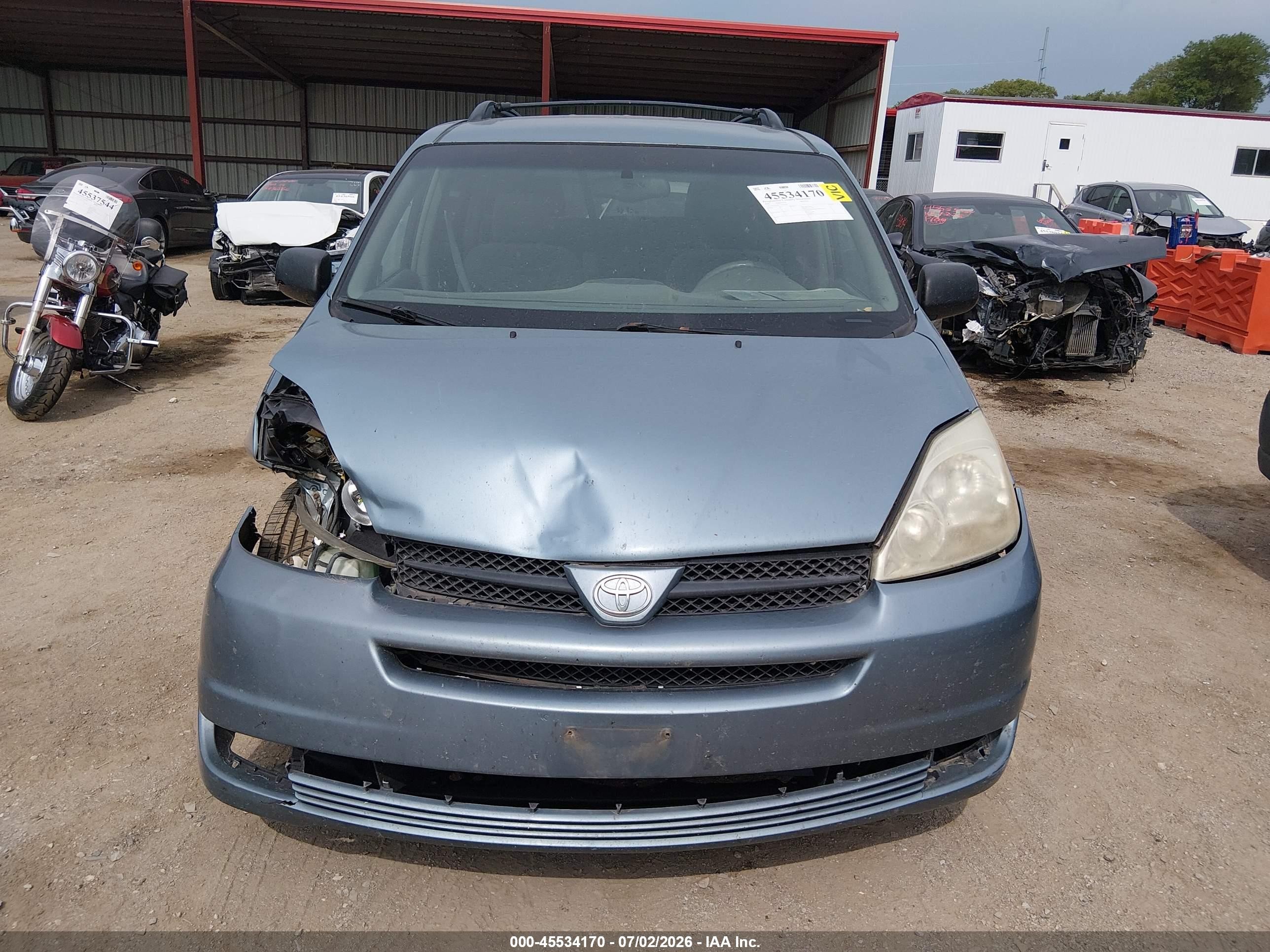 2005 Toyota Sienna Le Light Blue vin: 5TDZA23C75S326162