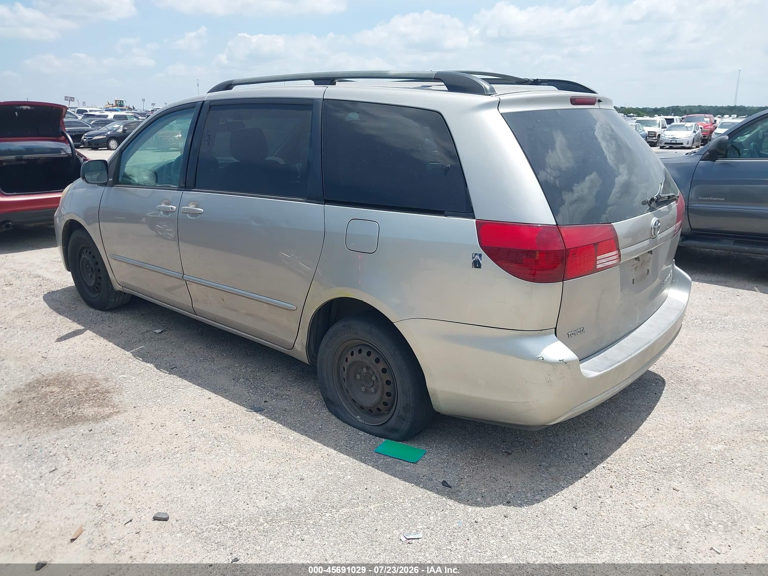 2005 Toyota Sienna Le Silver vin: 5TDZA23C75S328221