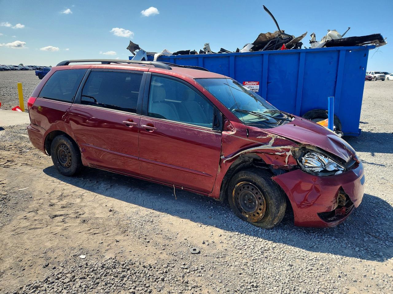 2005 Toyota Sienna Le 7 Passenger Red vin: 5TDZA23C75S354480