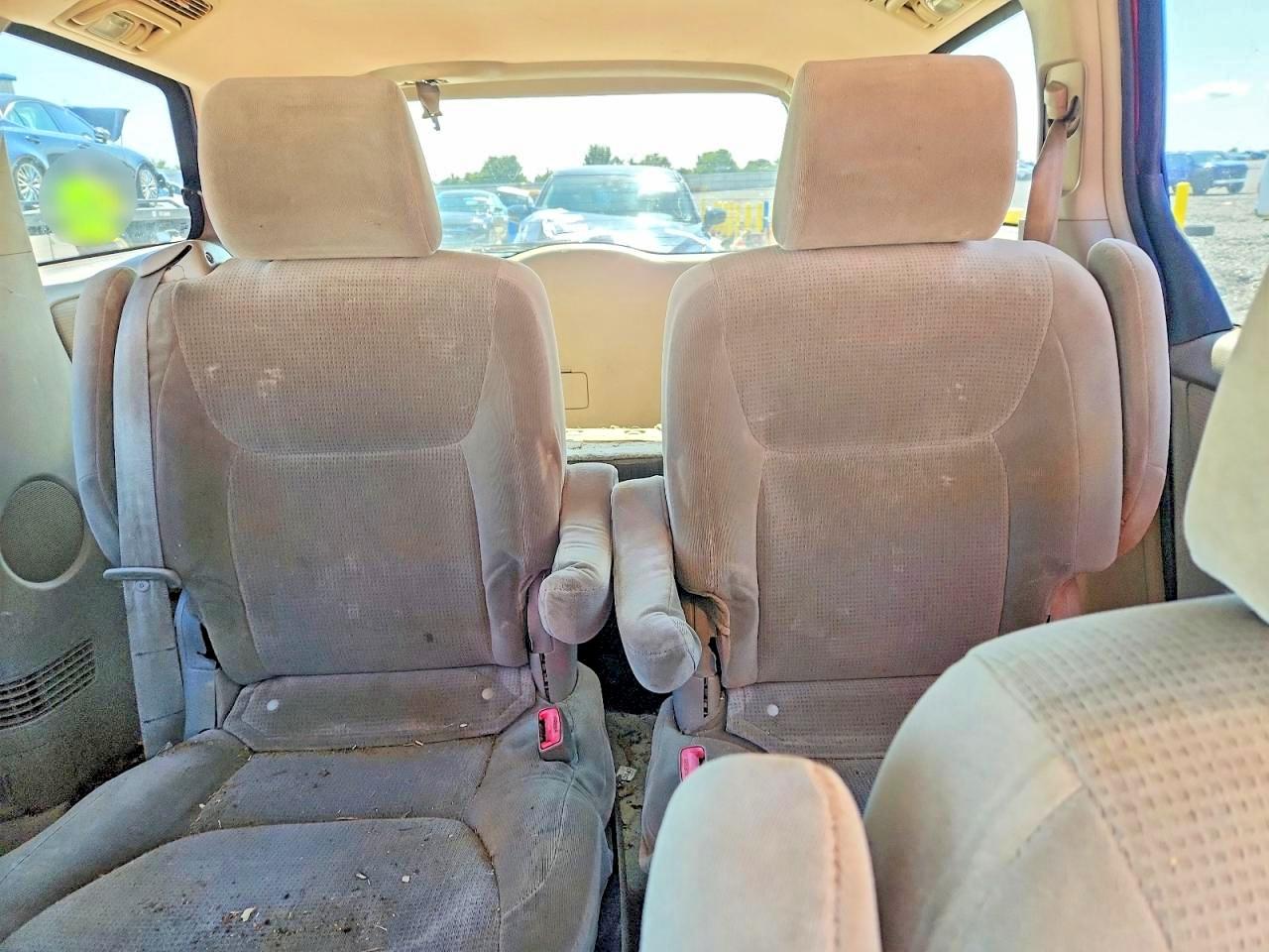 2005 Toyota Sienna Le 7 Passenger Red vin: 5TDZA23C75S354480