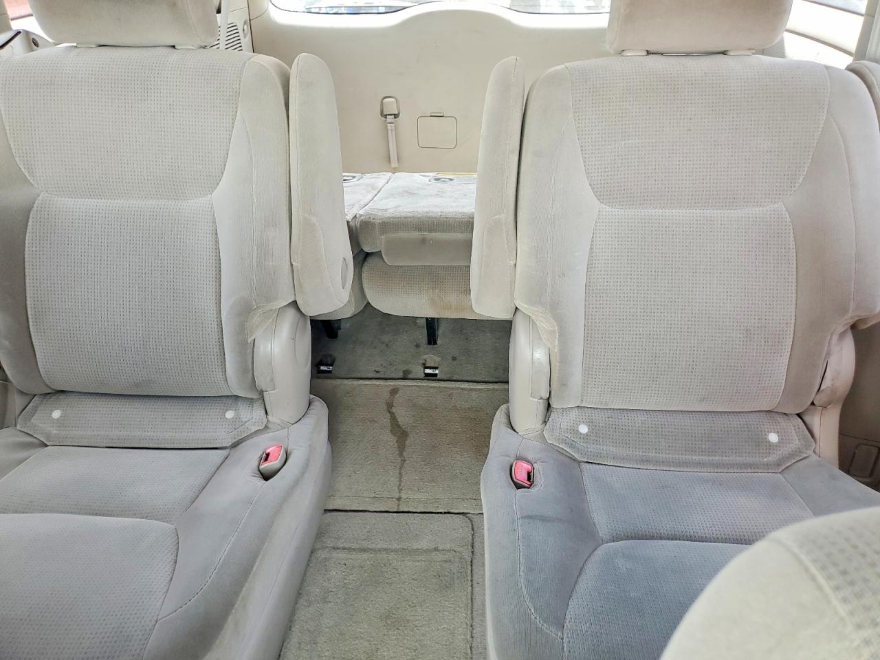 2005 Toyota Sienna Le 7 Passenger White vin: 5TDZA23C75S355693