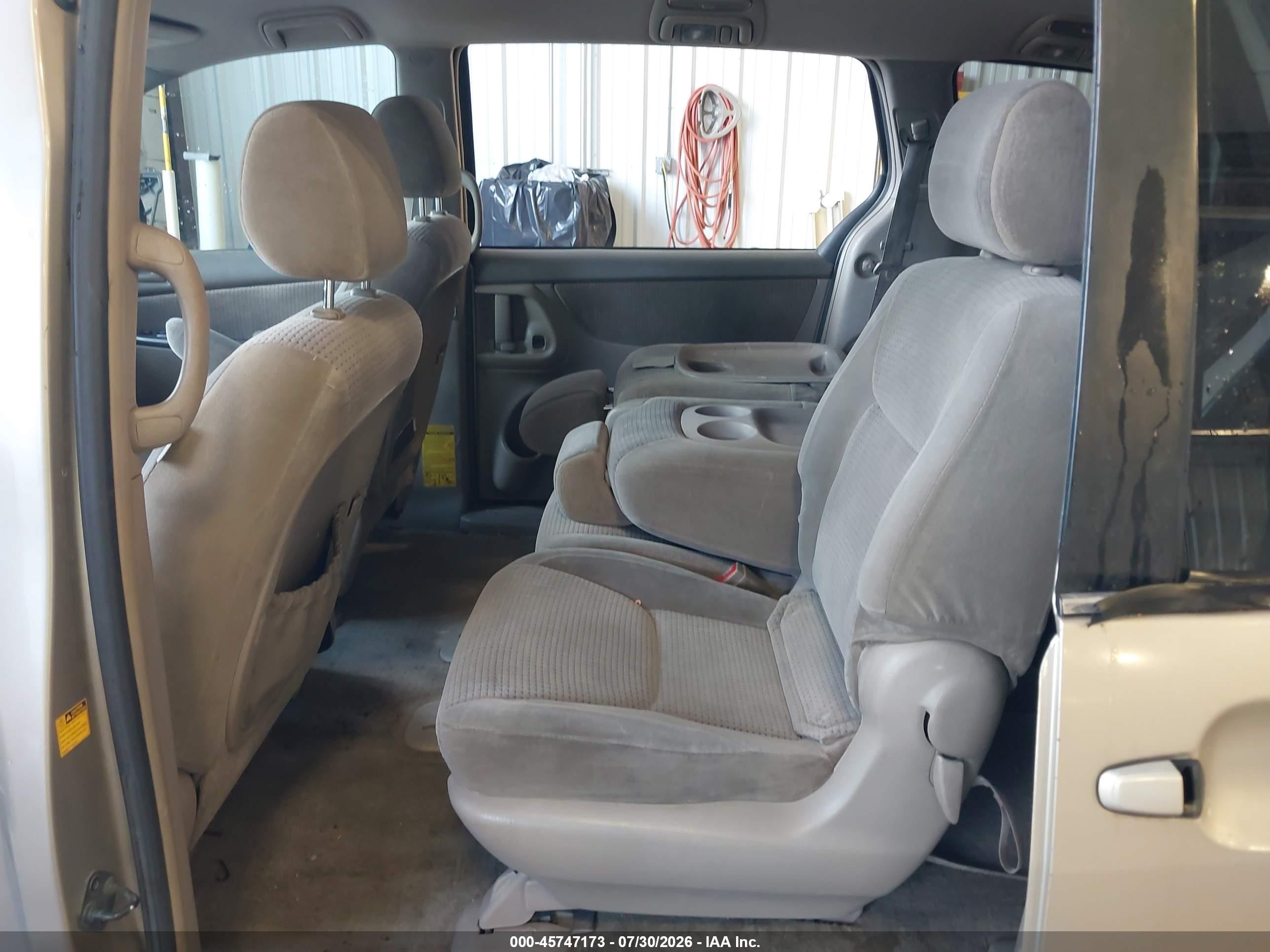 2006 Toyota Sienna Le Желто-коричневый vin: 5TDZA23C76S418728