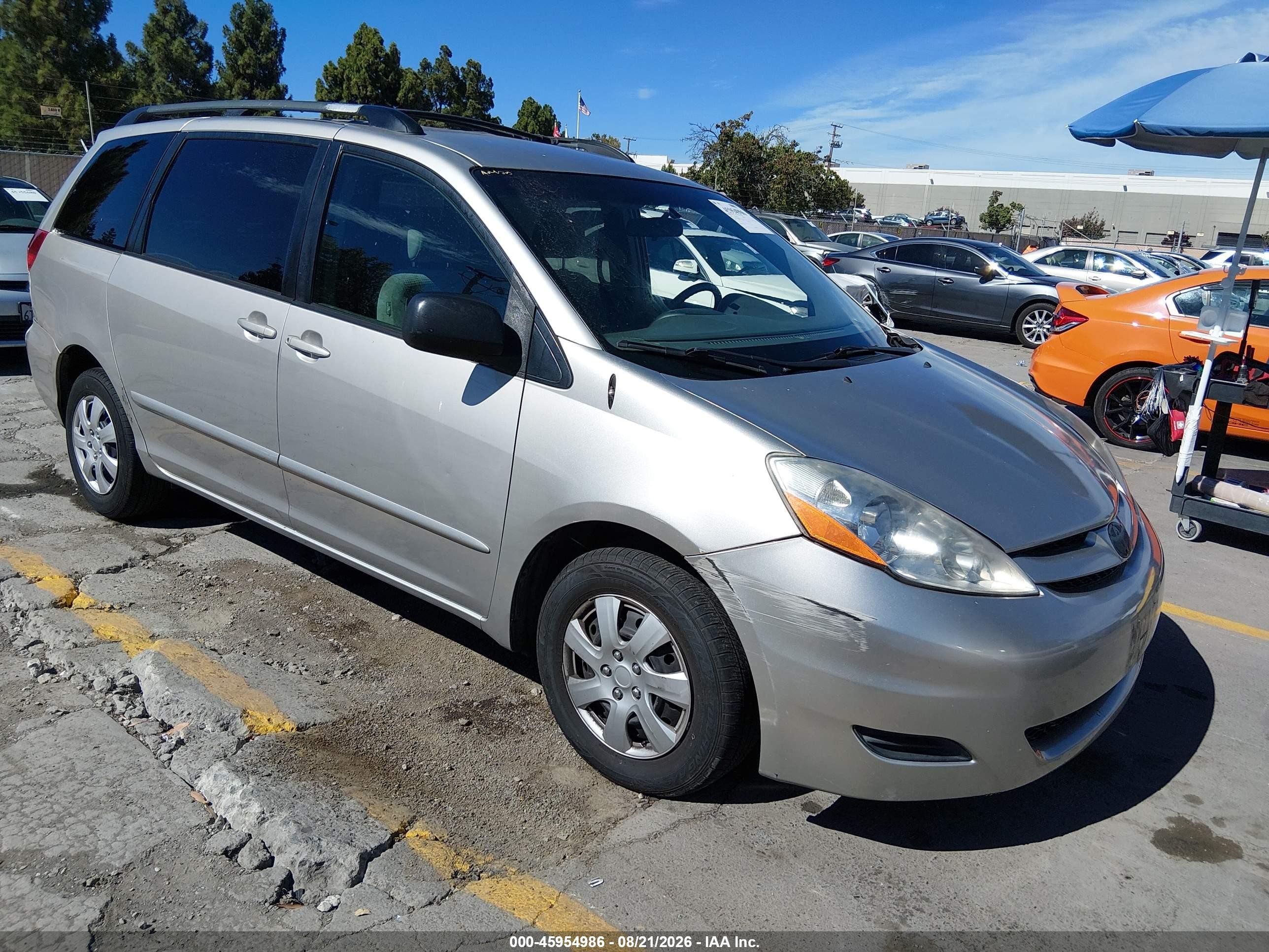 2006 Toyota Sienna Le Серебряный vin: 5TDZA23C76S419300