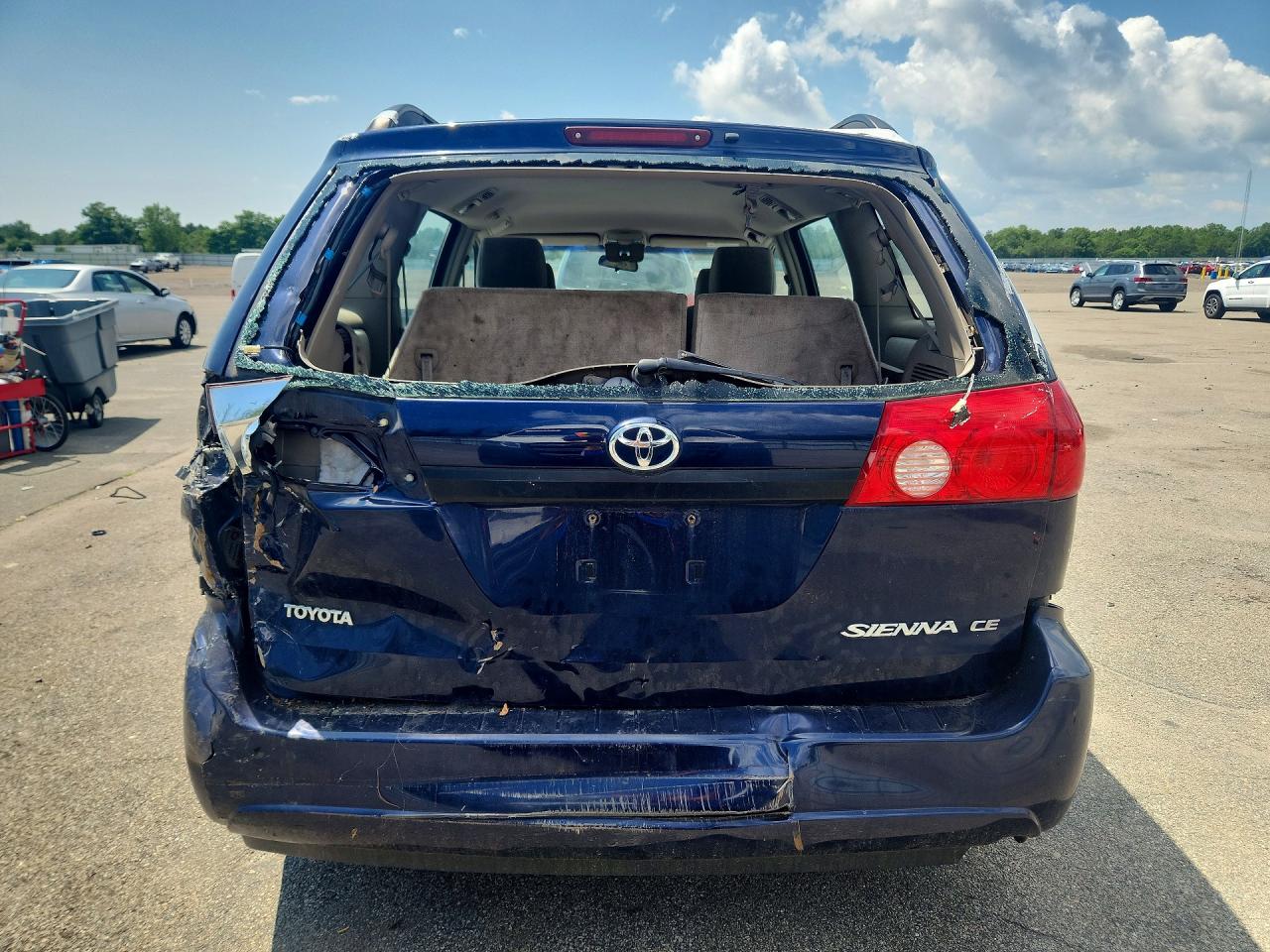 2006 Toyota Sienna Ce 7 Passenger Синий vin: 5TDZA23C76S445007