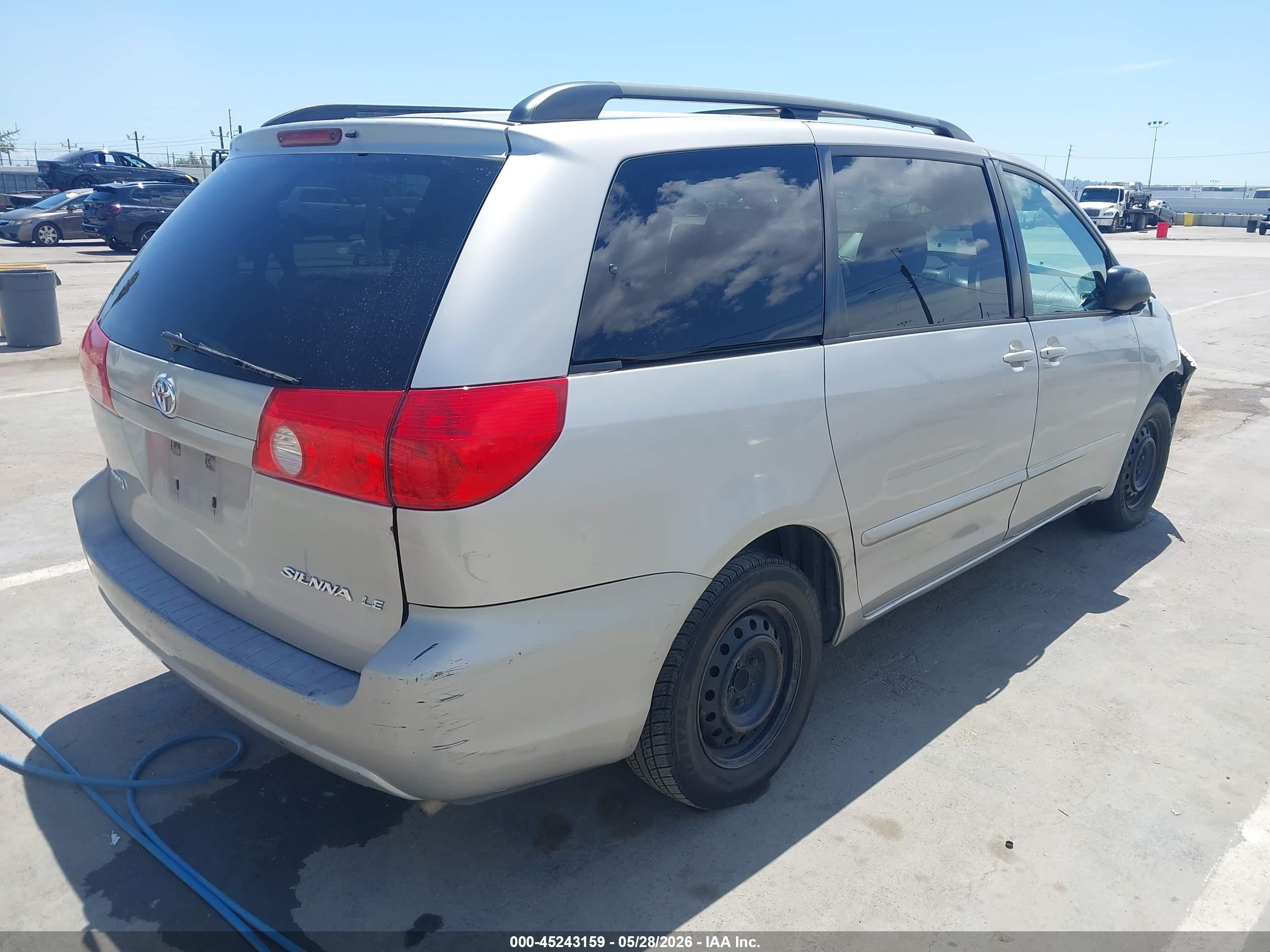 2006 Toyota Sienna Le Silver vin: 5TDZA23C76S448764
