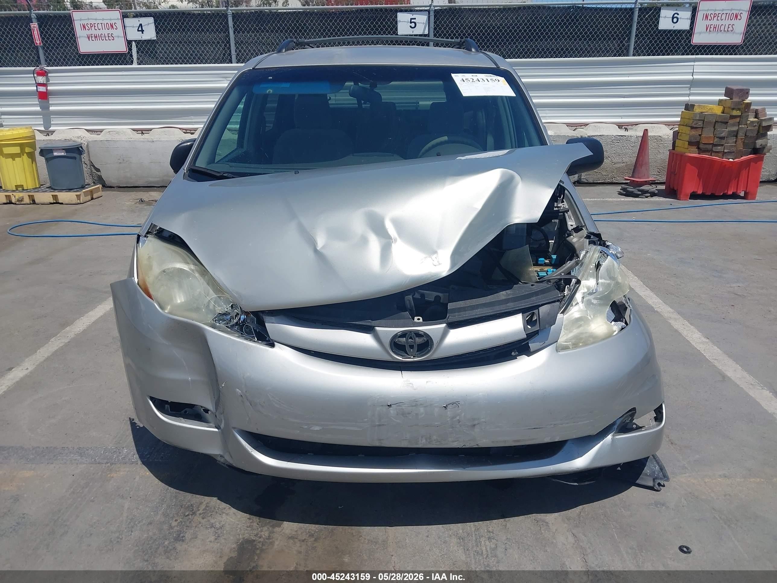 2006 Toyota Sienna Le Silver vin: 5TDZA23C76S448764