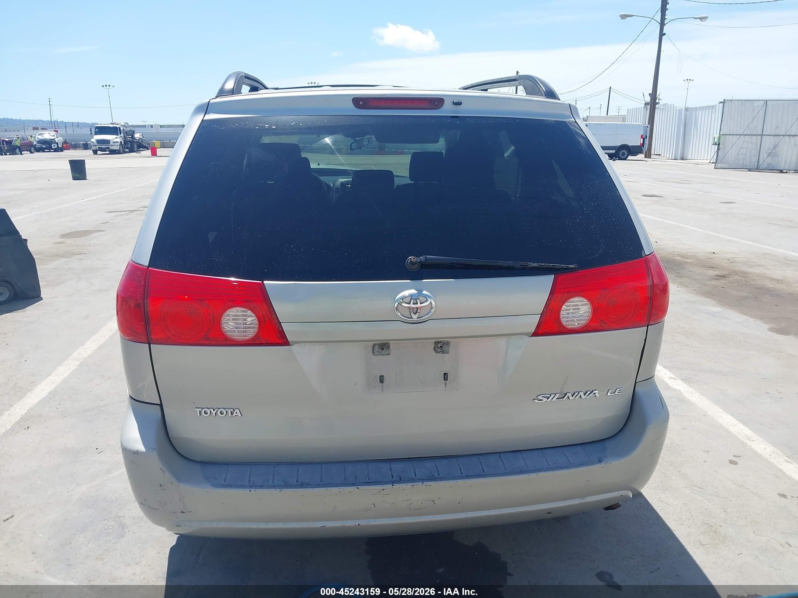 2006 Toyota Sienna Le Silver vin: 5TDZA23C76S448764