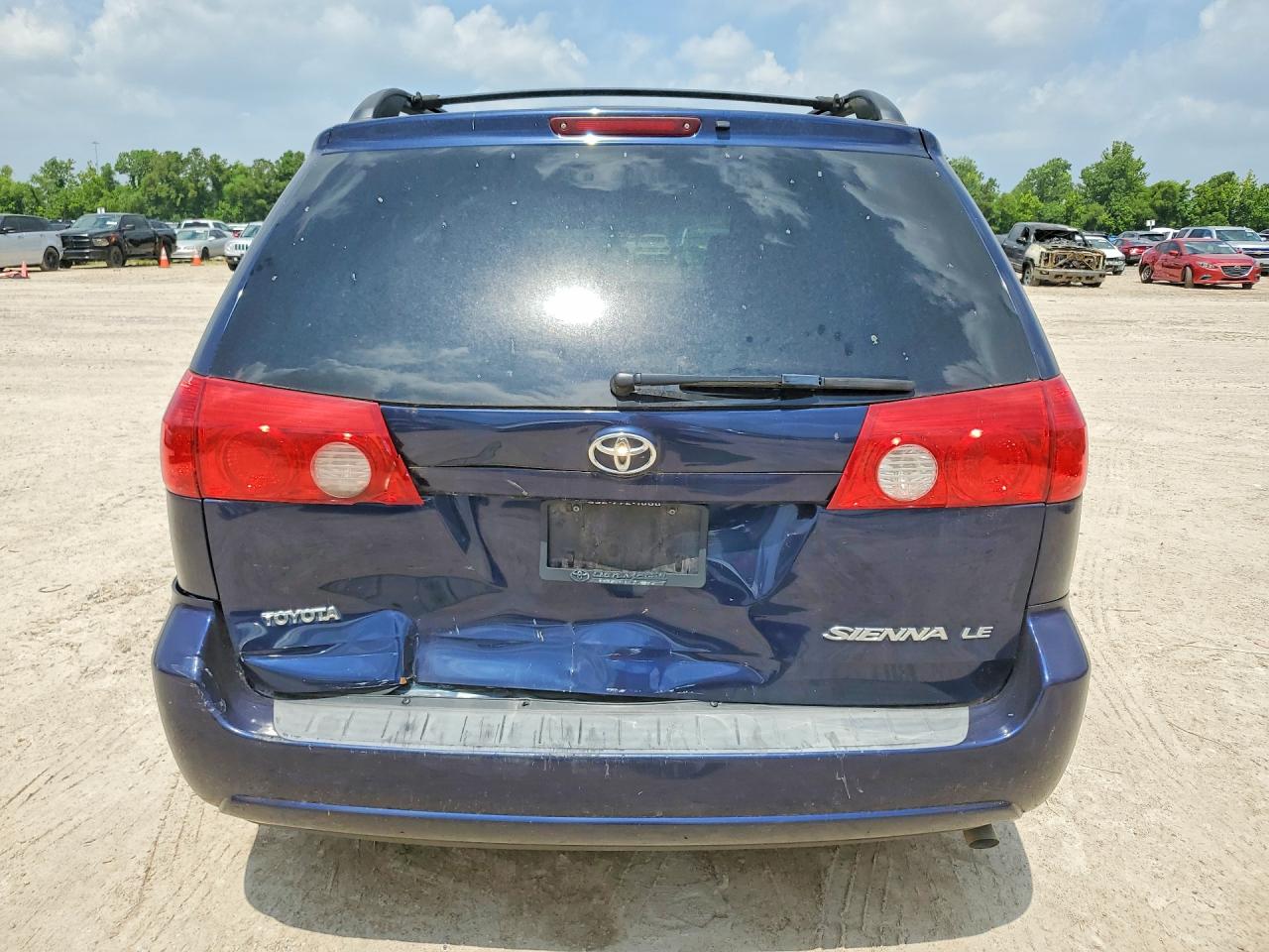 2006 Toyota Sienna Le 8 Passenger Blue vin: 5TDZA23C76S459523