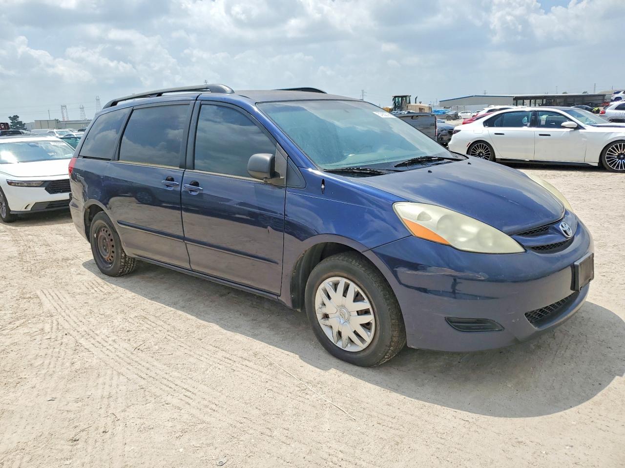 2006 Toyota Sienna Le 8 Passenger Blue vin: 5TDZA23C76S459523