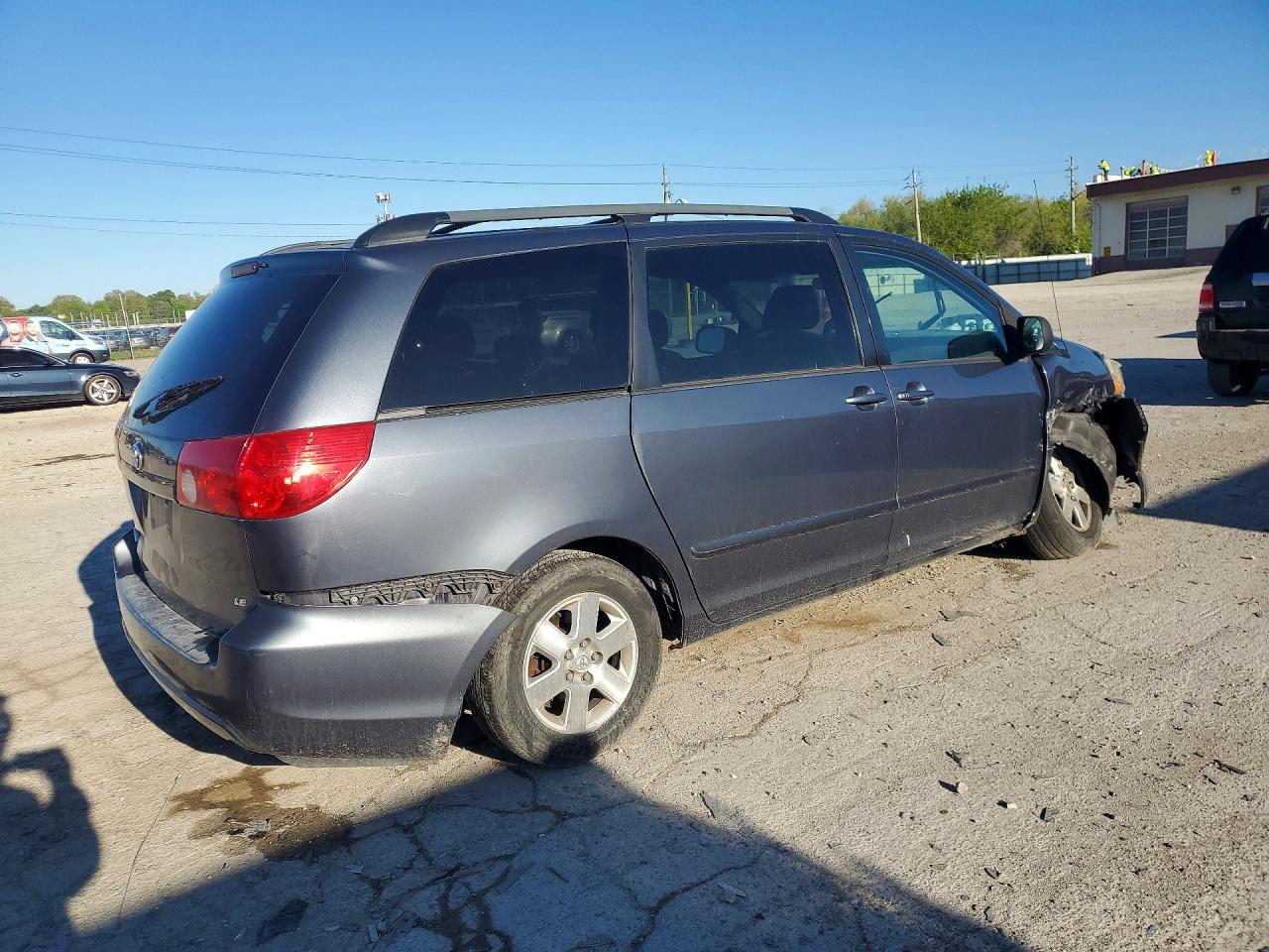 2006 Toyota Sienna Le 8 Passenger Gray vin: 5TDZA23C76S482297